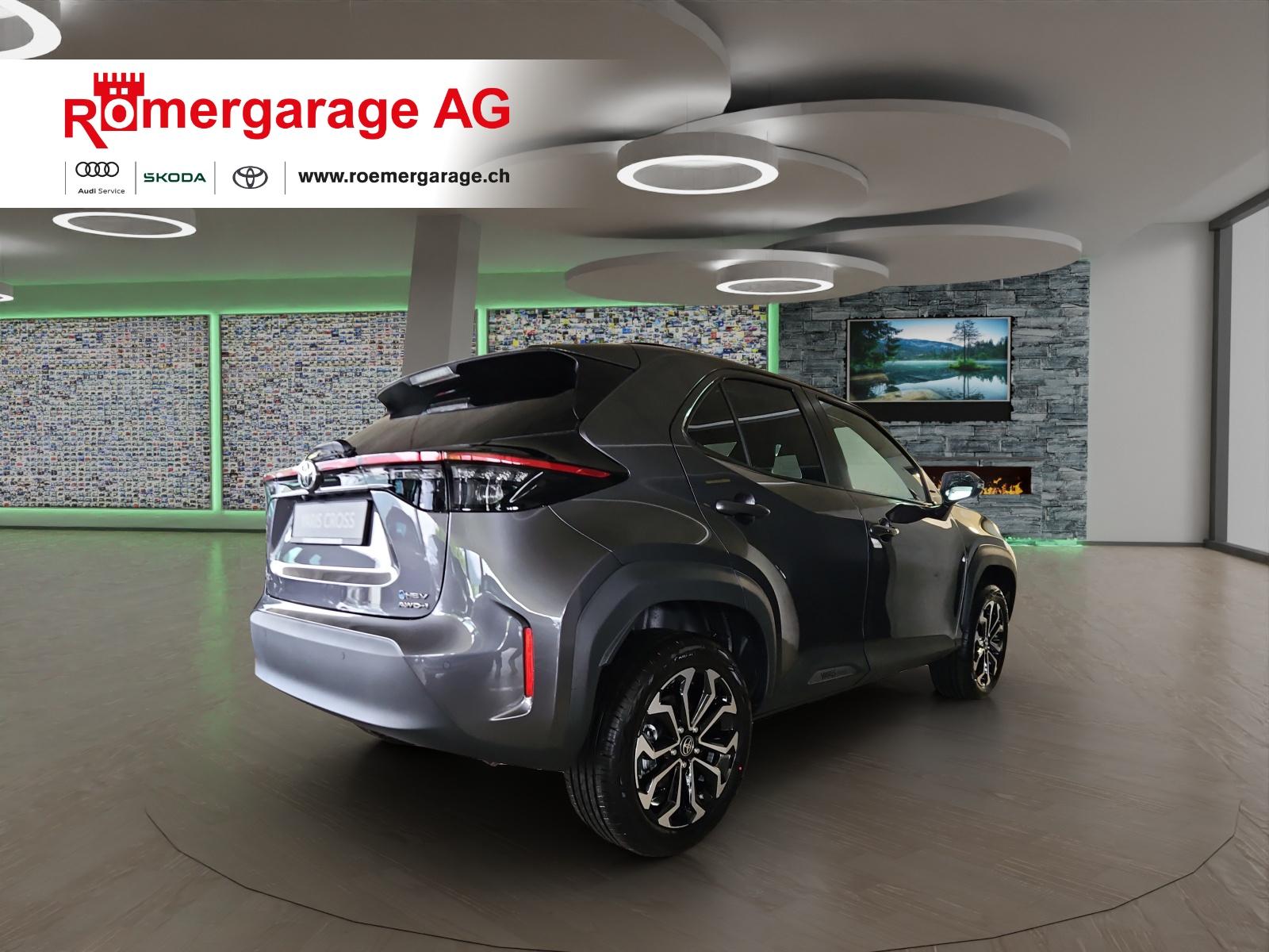 TOYOTA Yaris Cross 1.5 VVT-i HSD Trend AWD-i-showroom-element-3