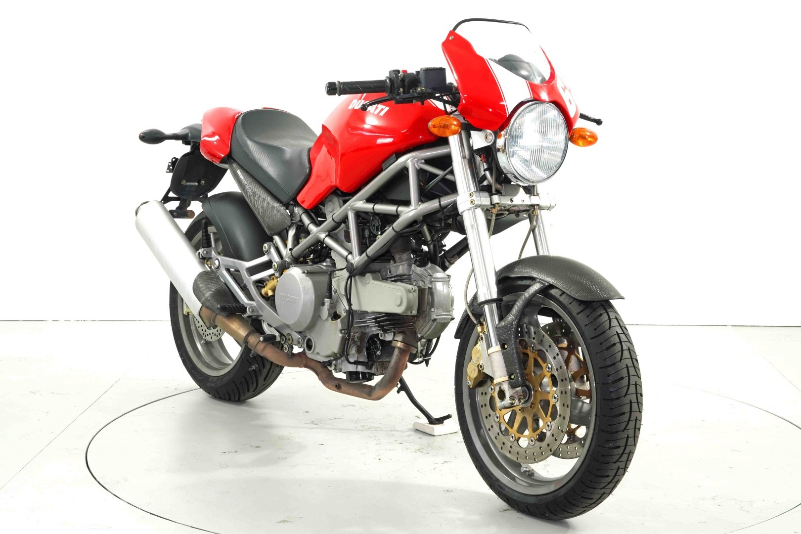 DUCATI M620 i.e.-image-1