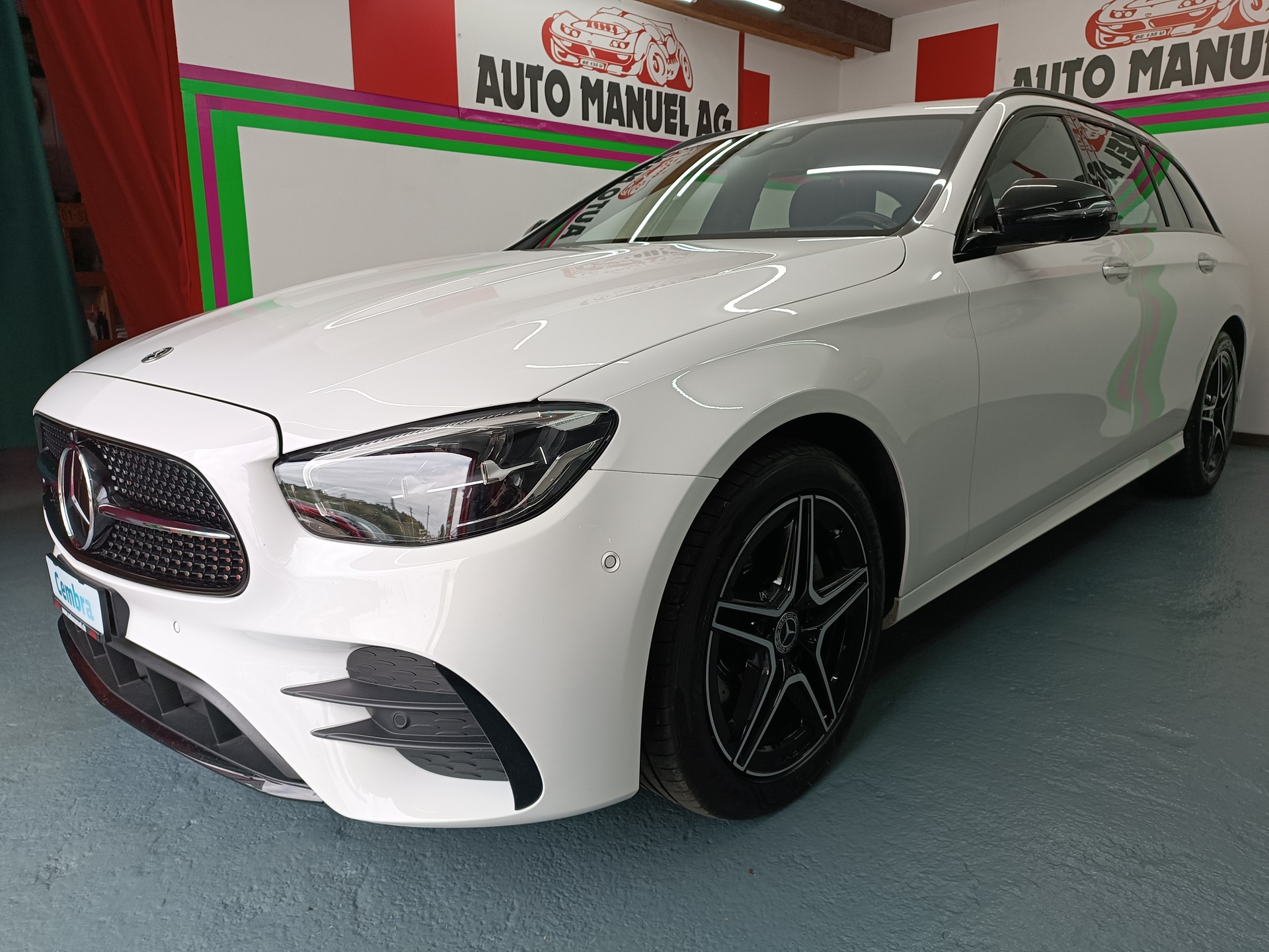 MERCEDES-BENZ E 220 d T 4Matic AMG Line 9G-Tronic-image-2