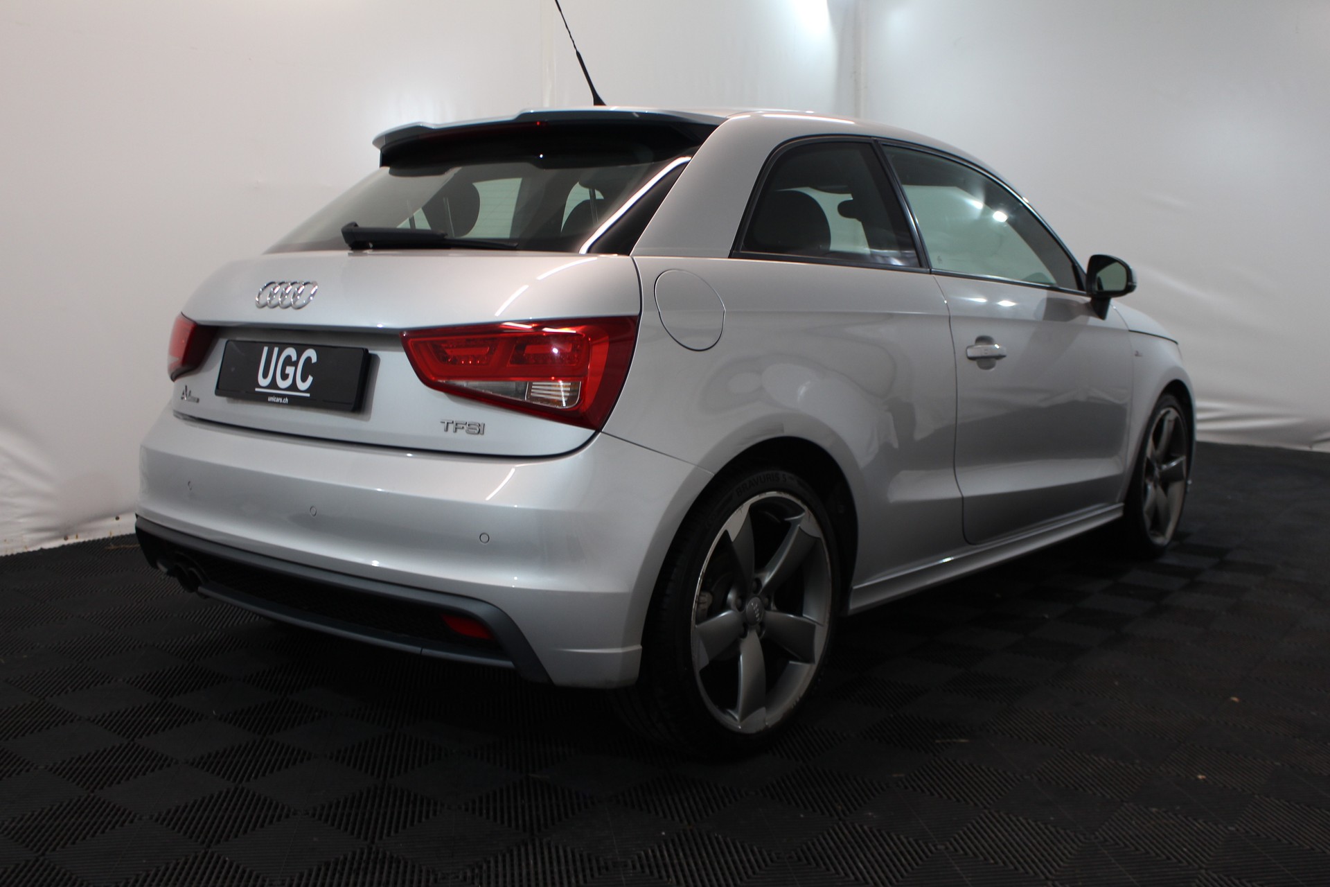 AUDI A1 Sport 1.4 TFSI Ambition S-Tronic-image-5