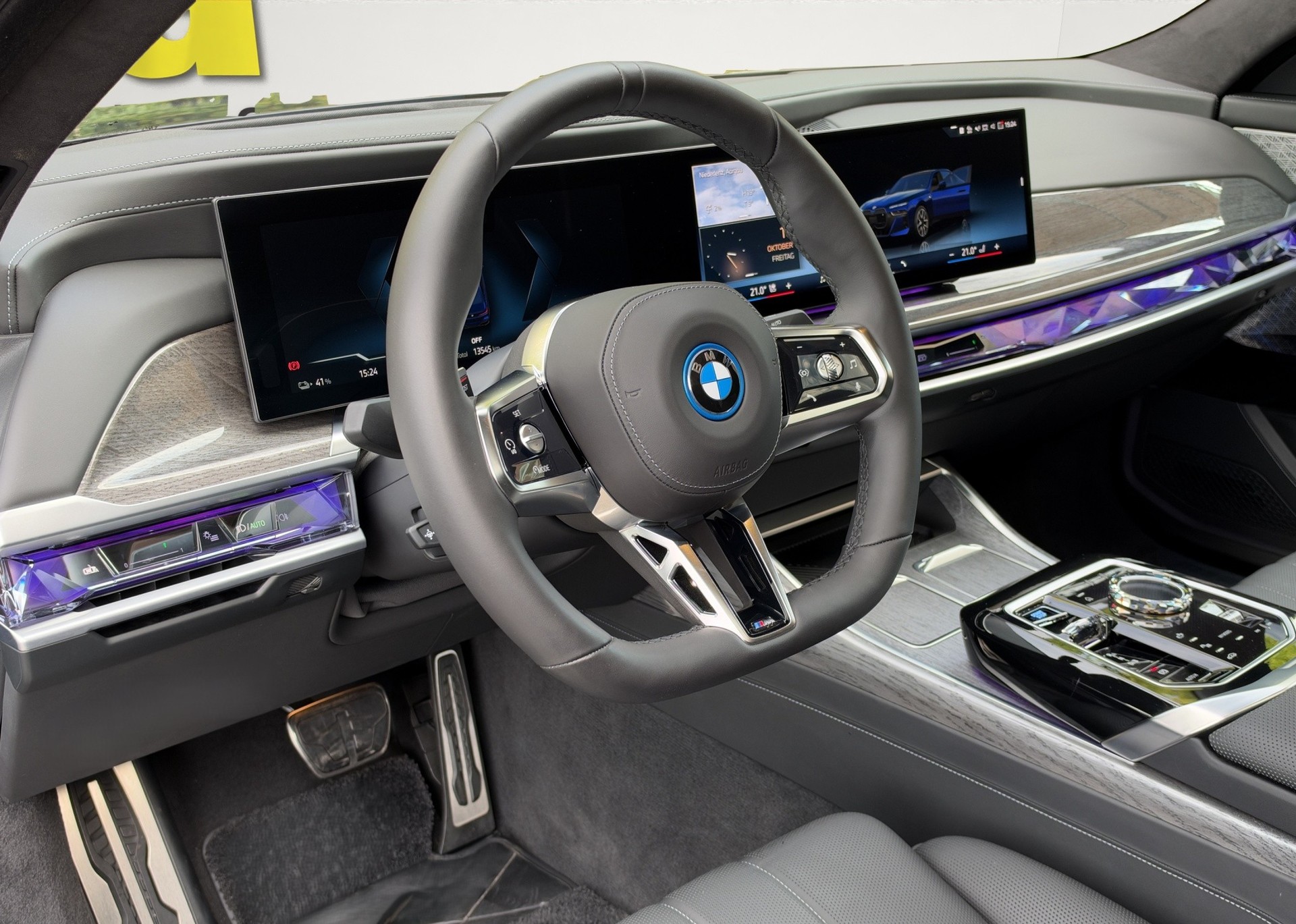 BMW i7 xDrive 60 M Sport Pro (CH) INDIVIDUAL-image-10