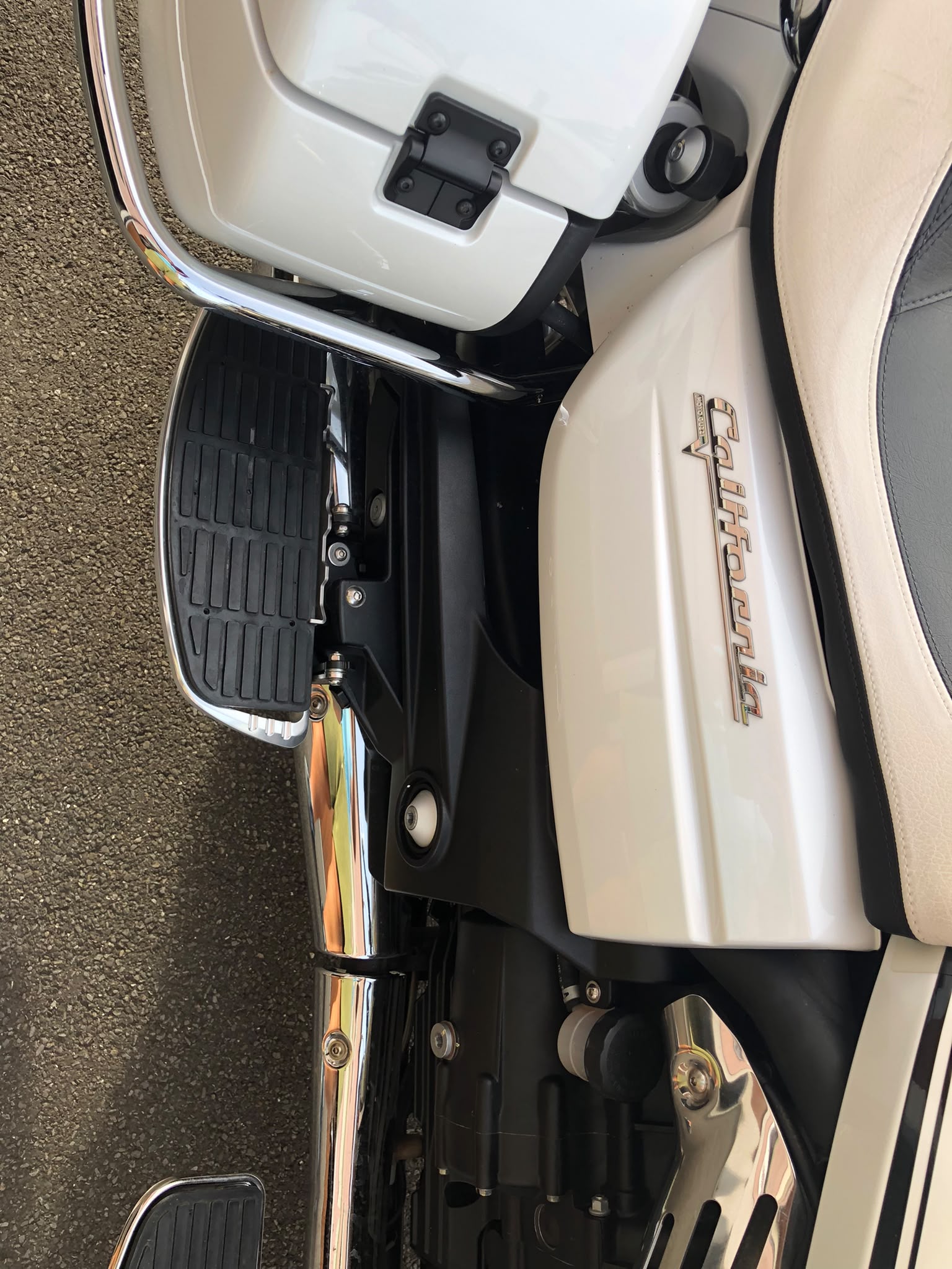 MOTO GUZZI California 1400 Touring-image-8