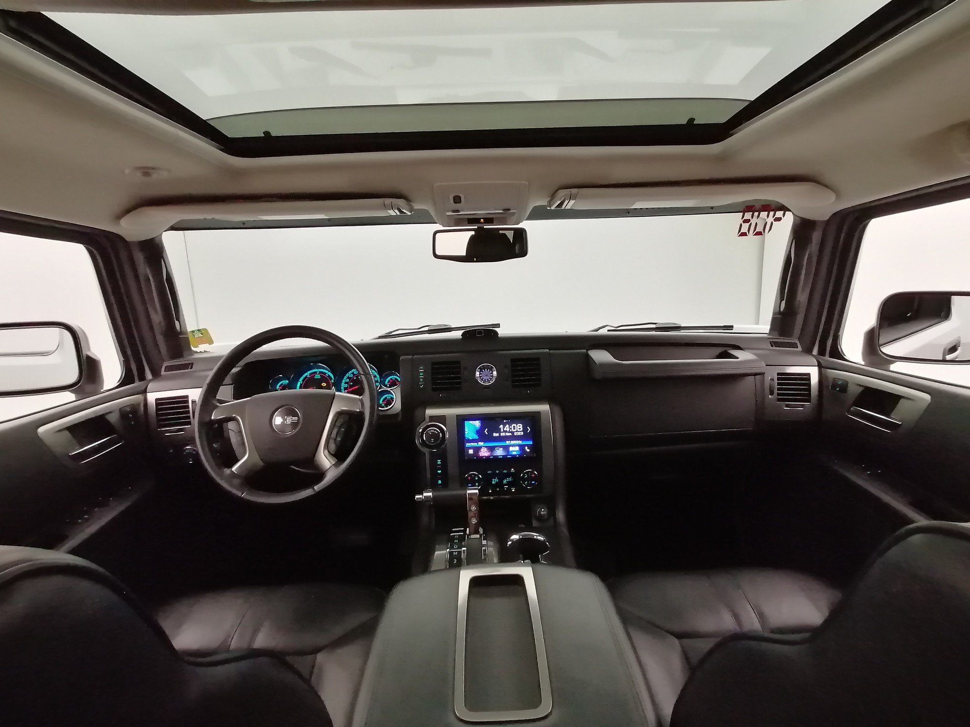 HUMMER H2 6.2 Luxury-image-8