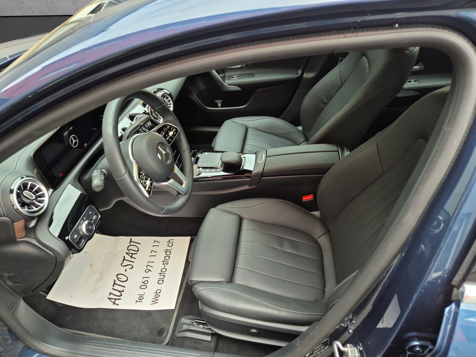 MERCEDES-BENZ A 250 Progressive 7G-DCT-image-8
