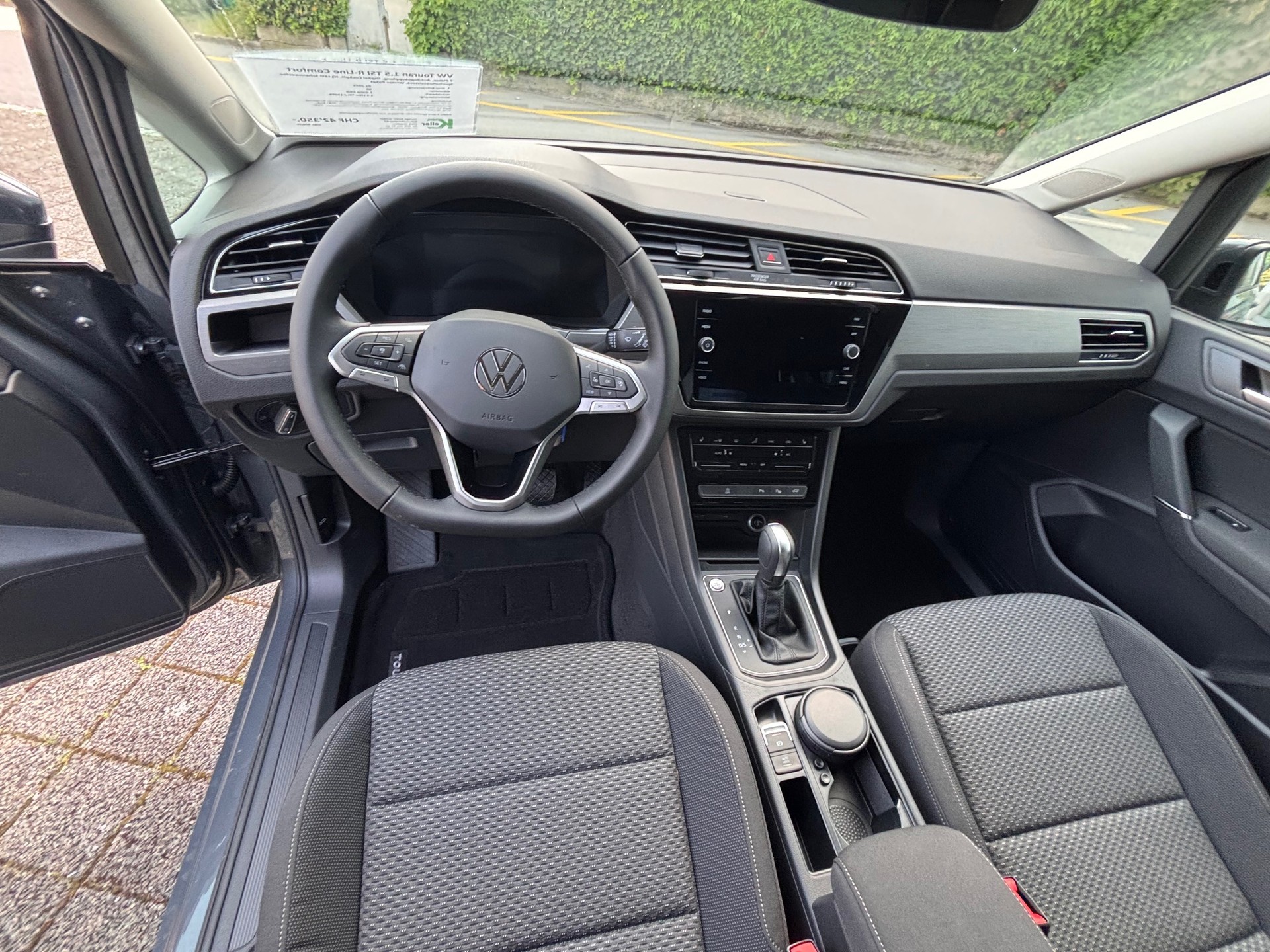 VW Touran 1.5 TSI R-LineComfortline DSG-image-7