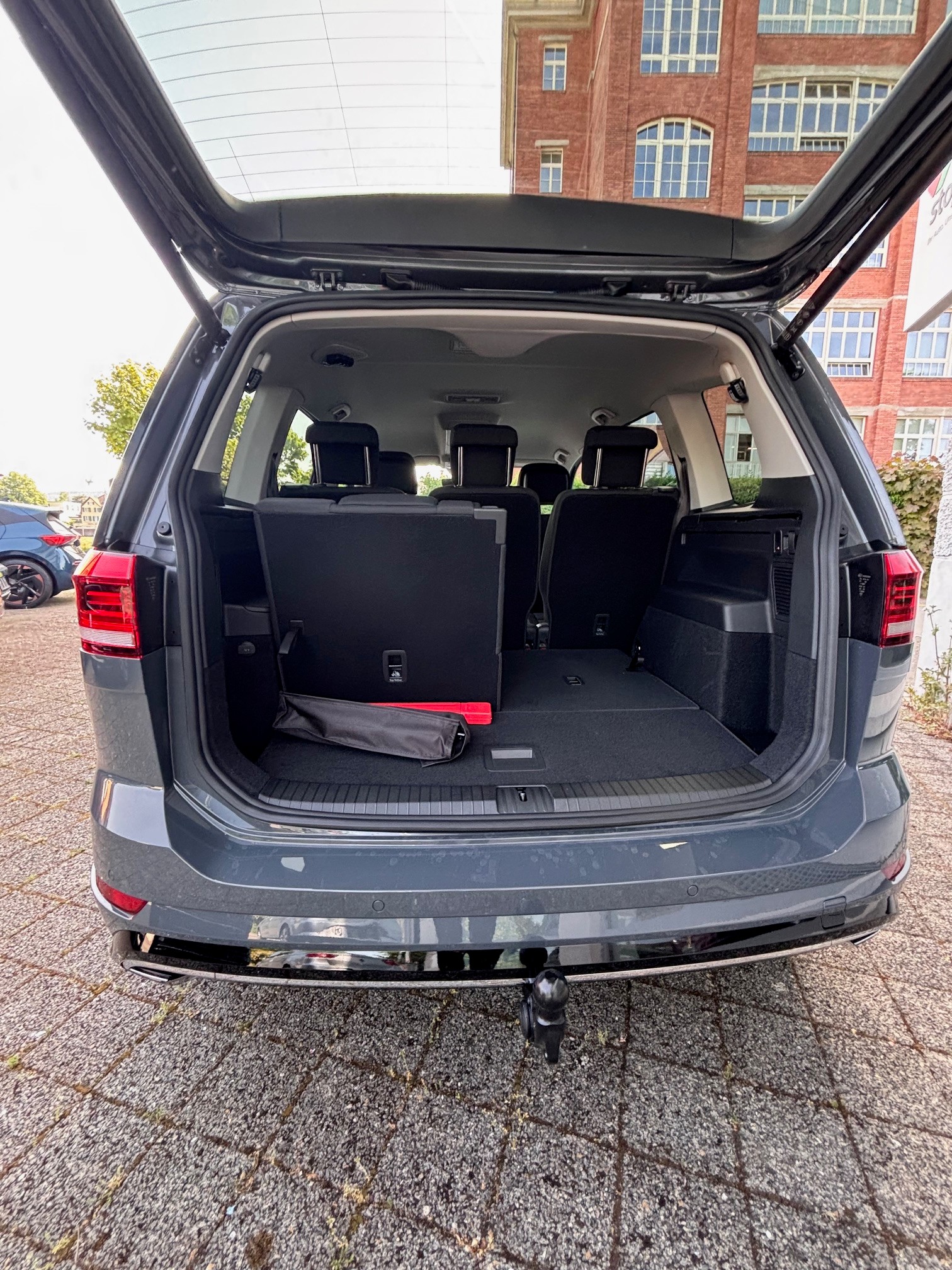 VW Touran 1.5 TSI R-LineComfortline DSG-image-10