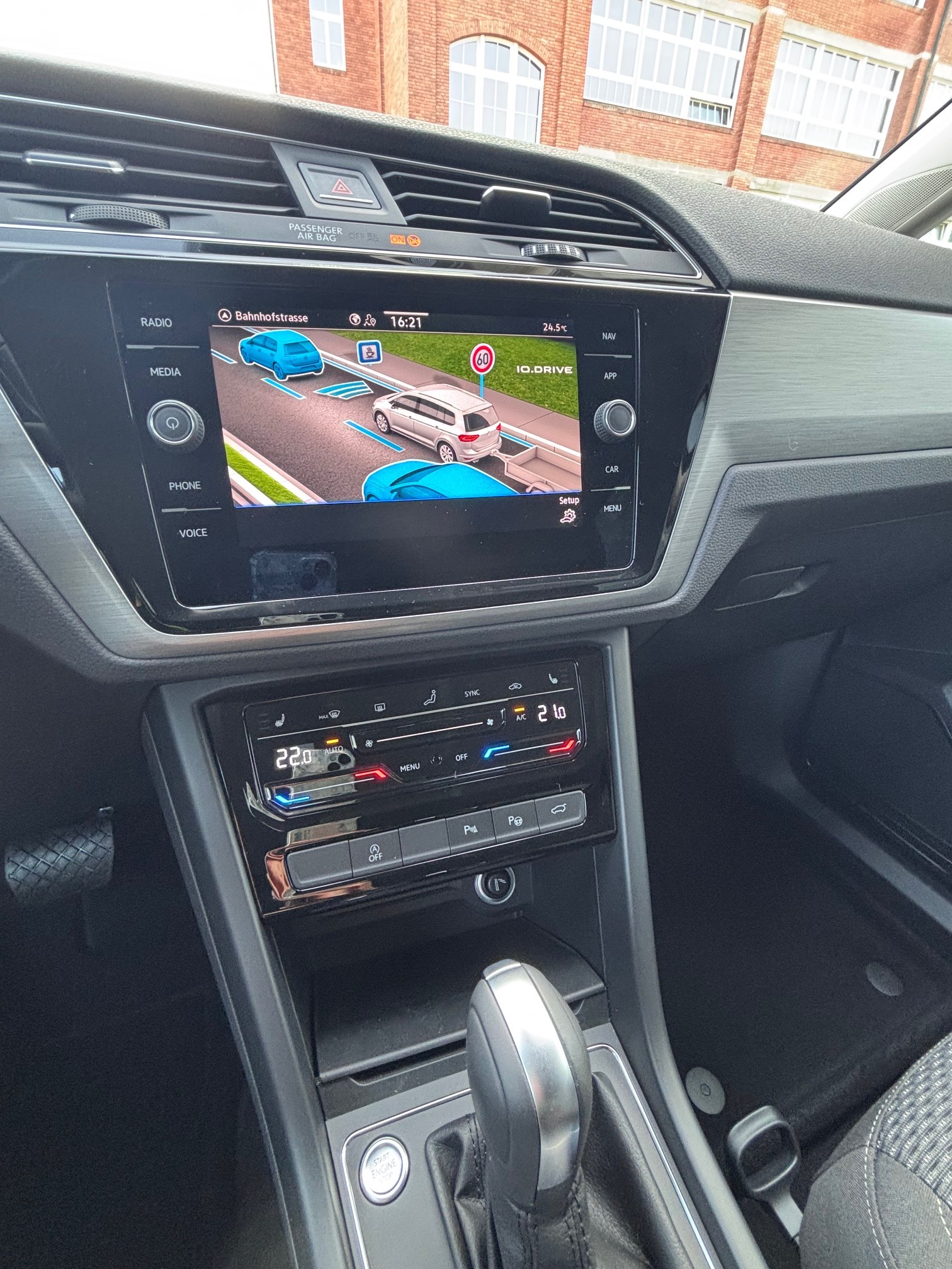 VW Touran 1.5 TSI R-LineComfortline DSG-image-8