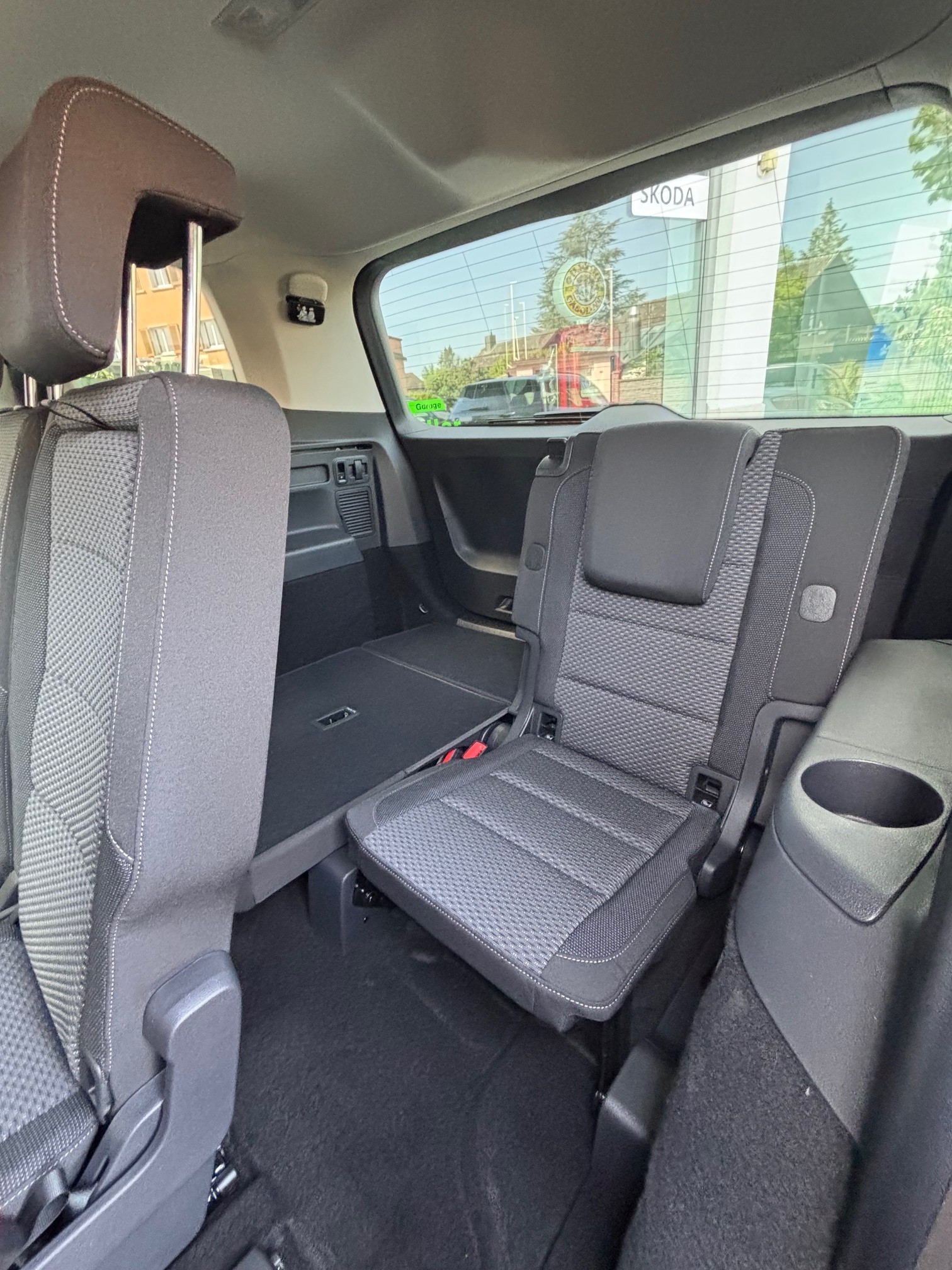 VW Touran 1.5 TSI R-LineComfortline DSG-image-9