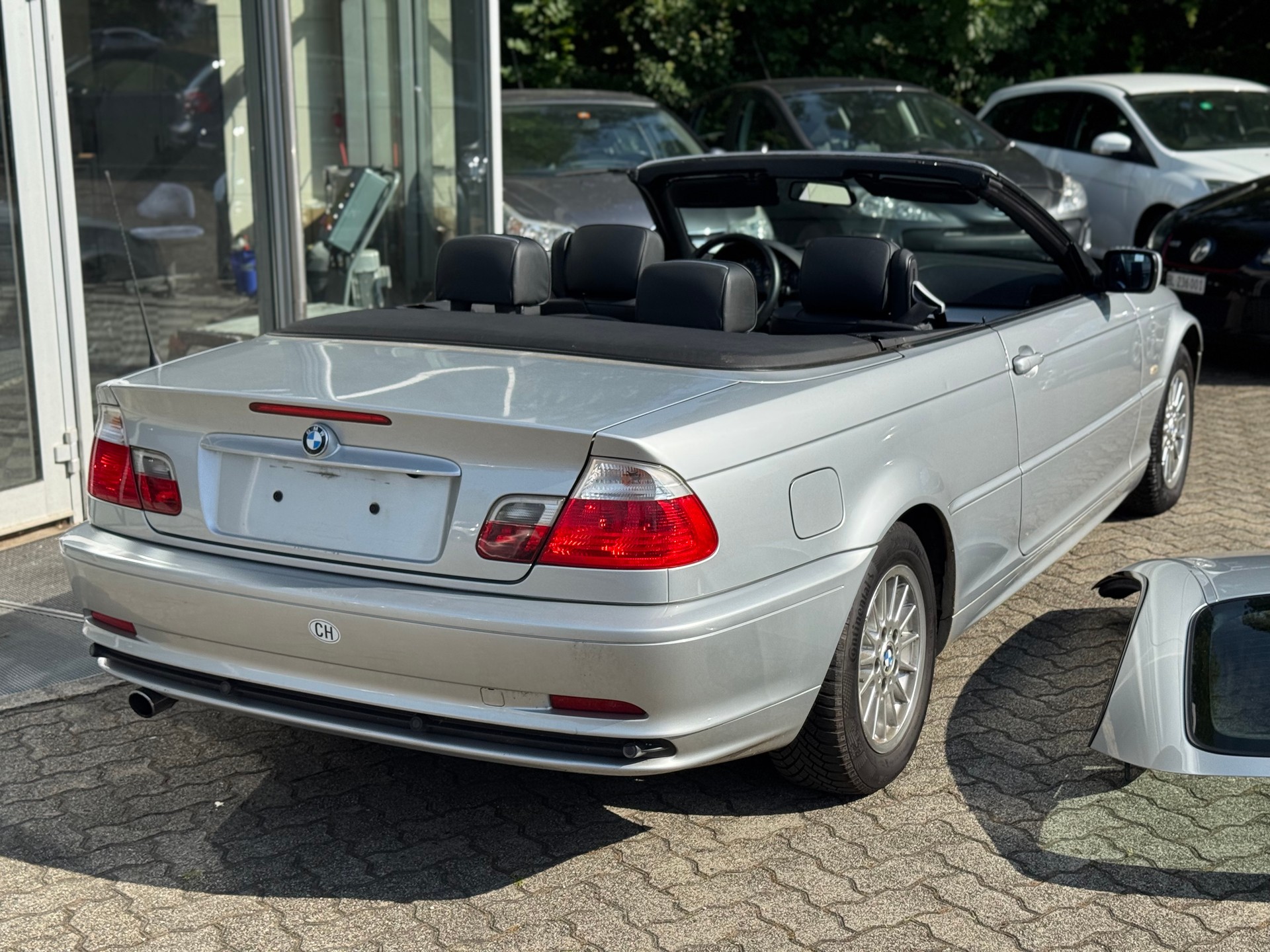 BMW 318Ci Cabriolet-image-4
