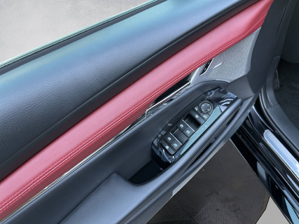 MAZDA 3 Hatchback 2.0 186 Takumi-image-8