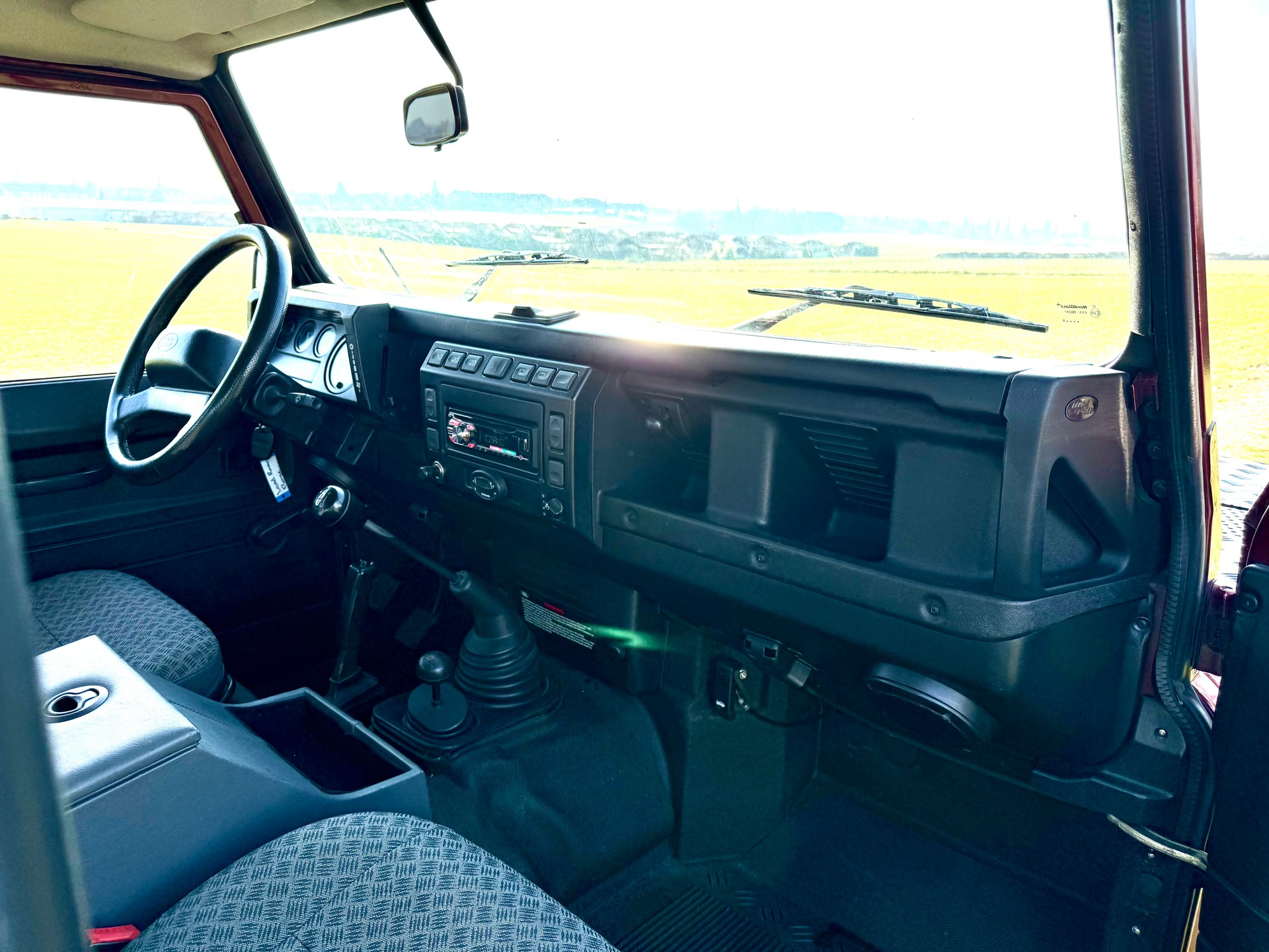 LAND ROVER Defender 90 2.5 Td5-image-10