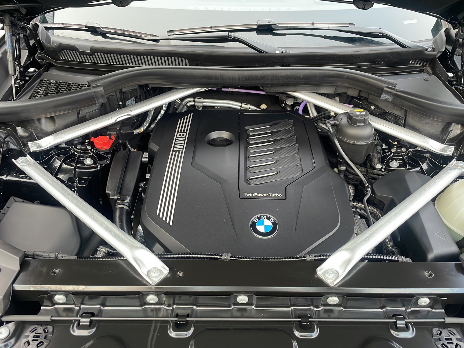 BMW X6 xDrive 48V 40i M Sport Steptronic-image-19
