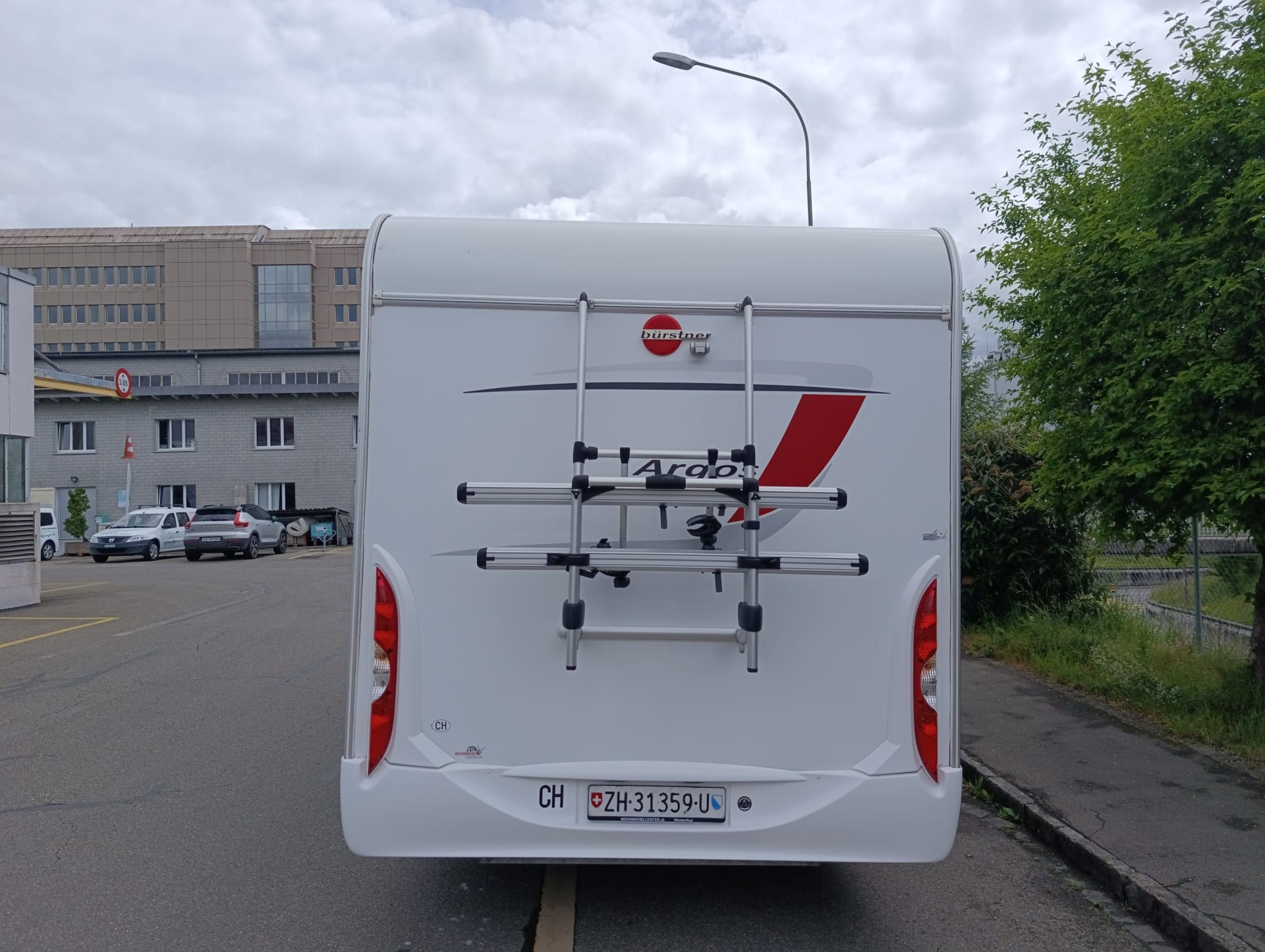 BÜRSTNER BA 6701*** Perfektes Familienmobil für jede Jahreszeit*** *2 er Veloträger *Multimedia *Rückfahrkamera *-image-7