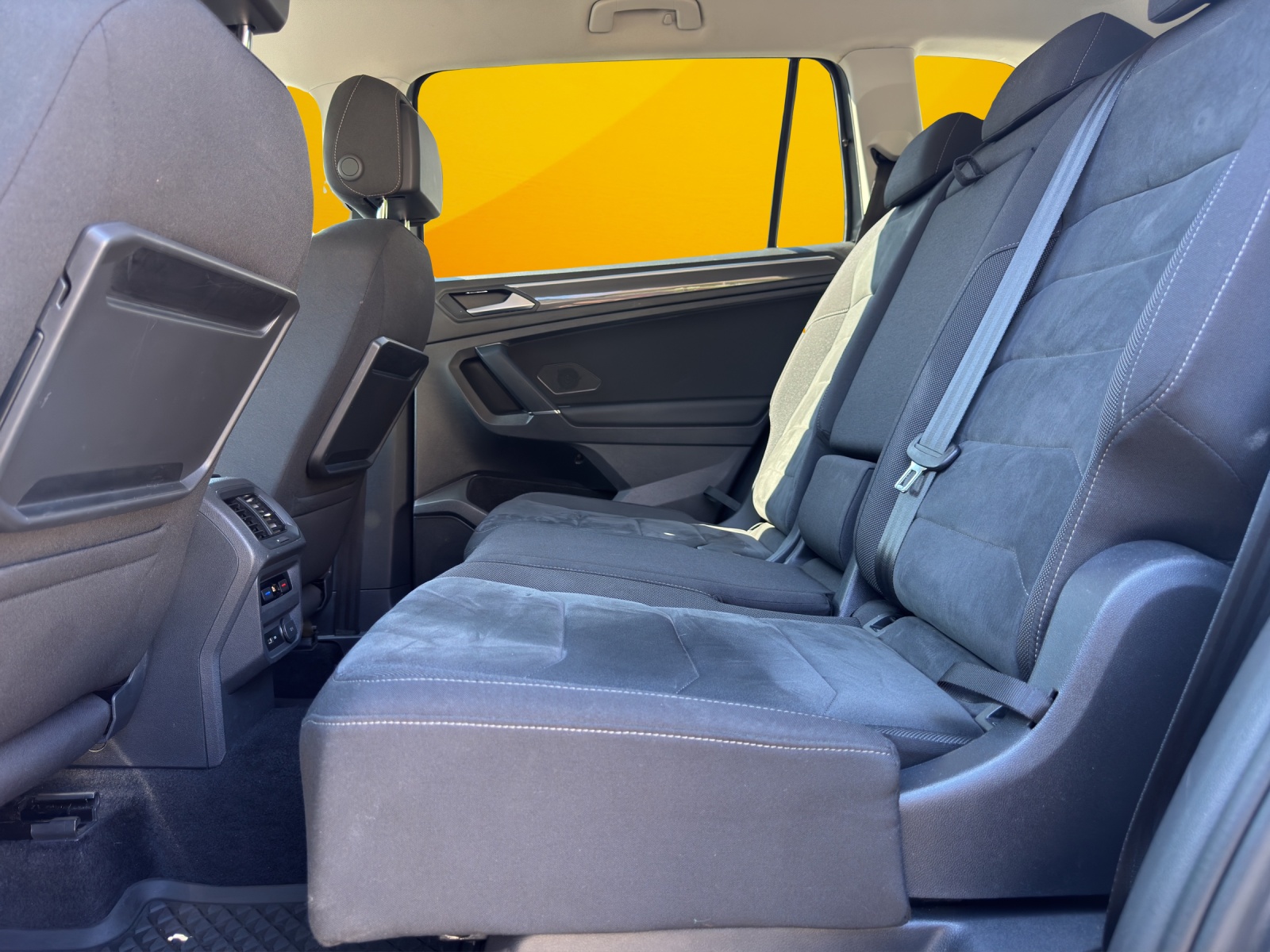 VW Tiguan Allspace 2.0 TDI SCR Highline 4Motion DSG-image-17