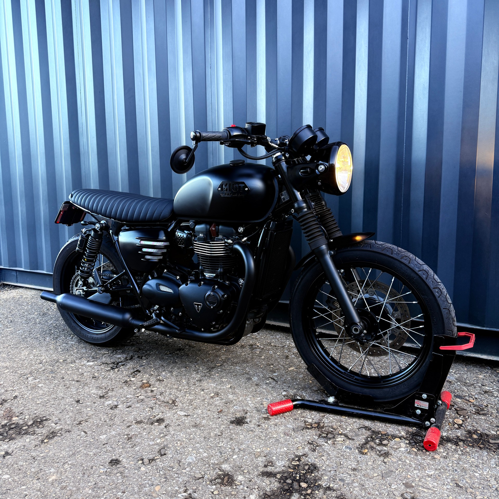 TRIUMPH T100 (35kW)-image-13