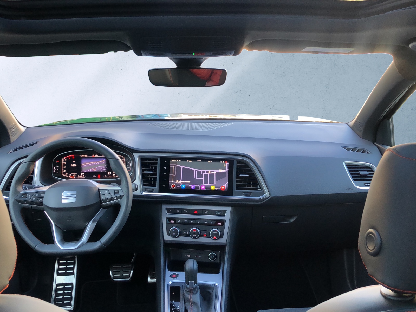 SEAT Ateca 2.0 TSI Hola FR 4Drive*PANORAMADACH*-image-9
