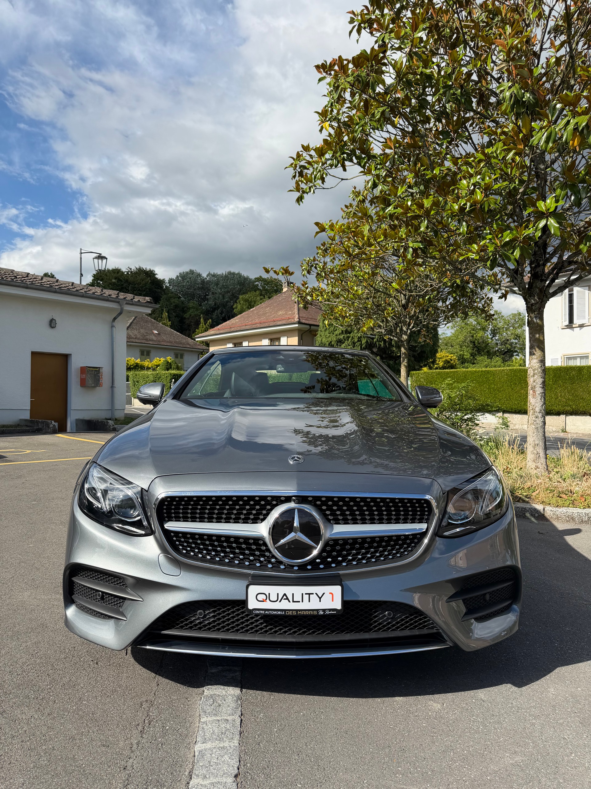 MERCEDES-BENZ E 350 Cabriolet AMG Line 9G-Tronic-image-2