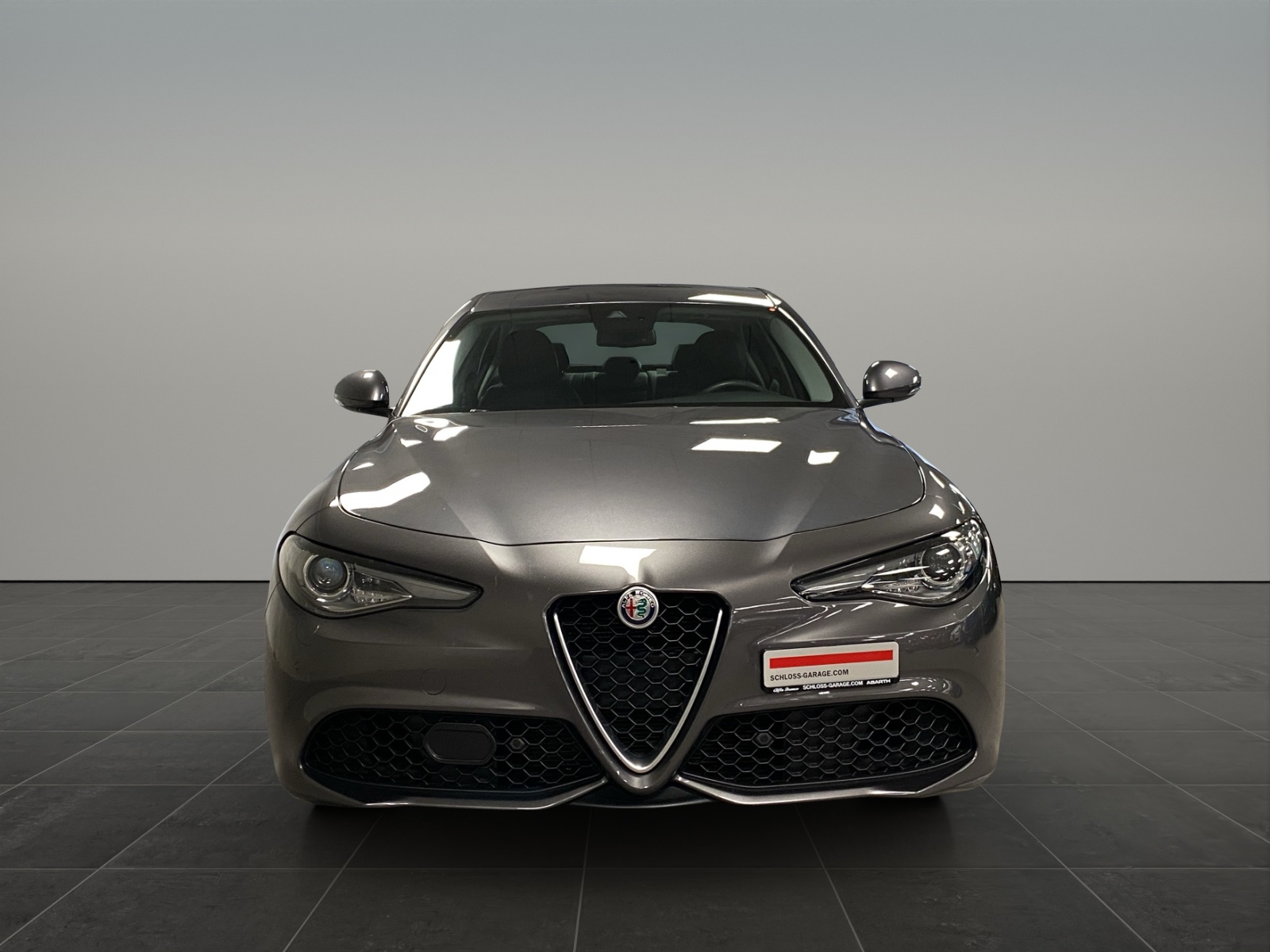 ALFA ROMEO Giulia 2.0 MA 280 AT Q4 Ve-showroom-element-1