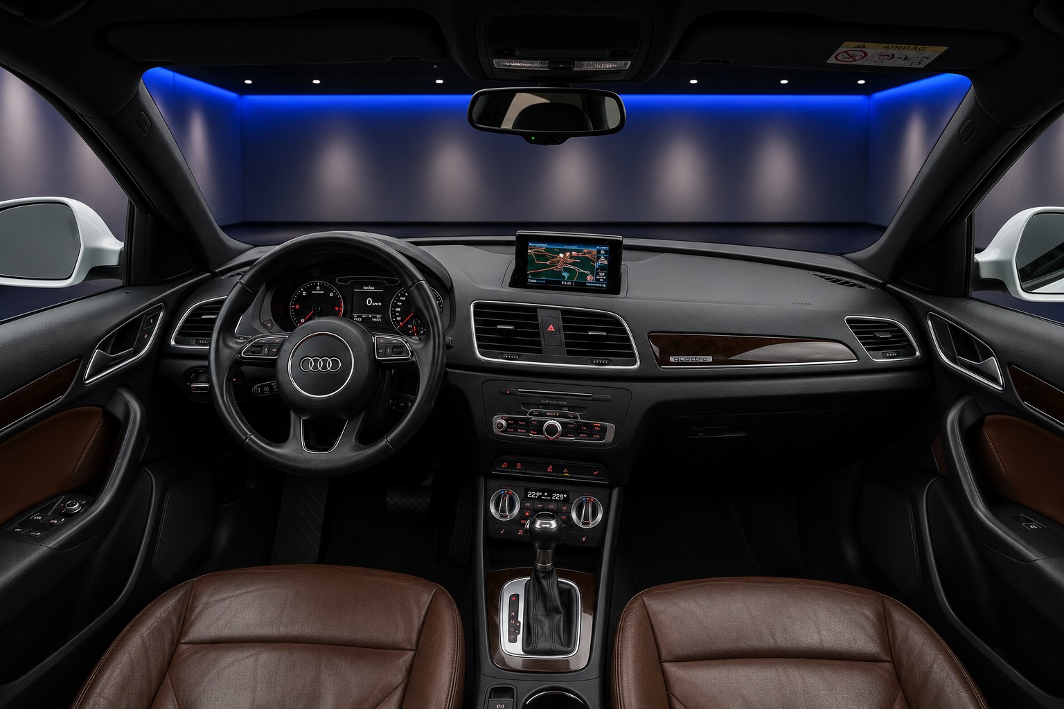 AUDI Q3 2.0 TDI quattro S-tronic-image-12