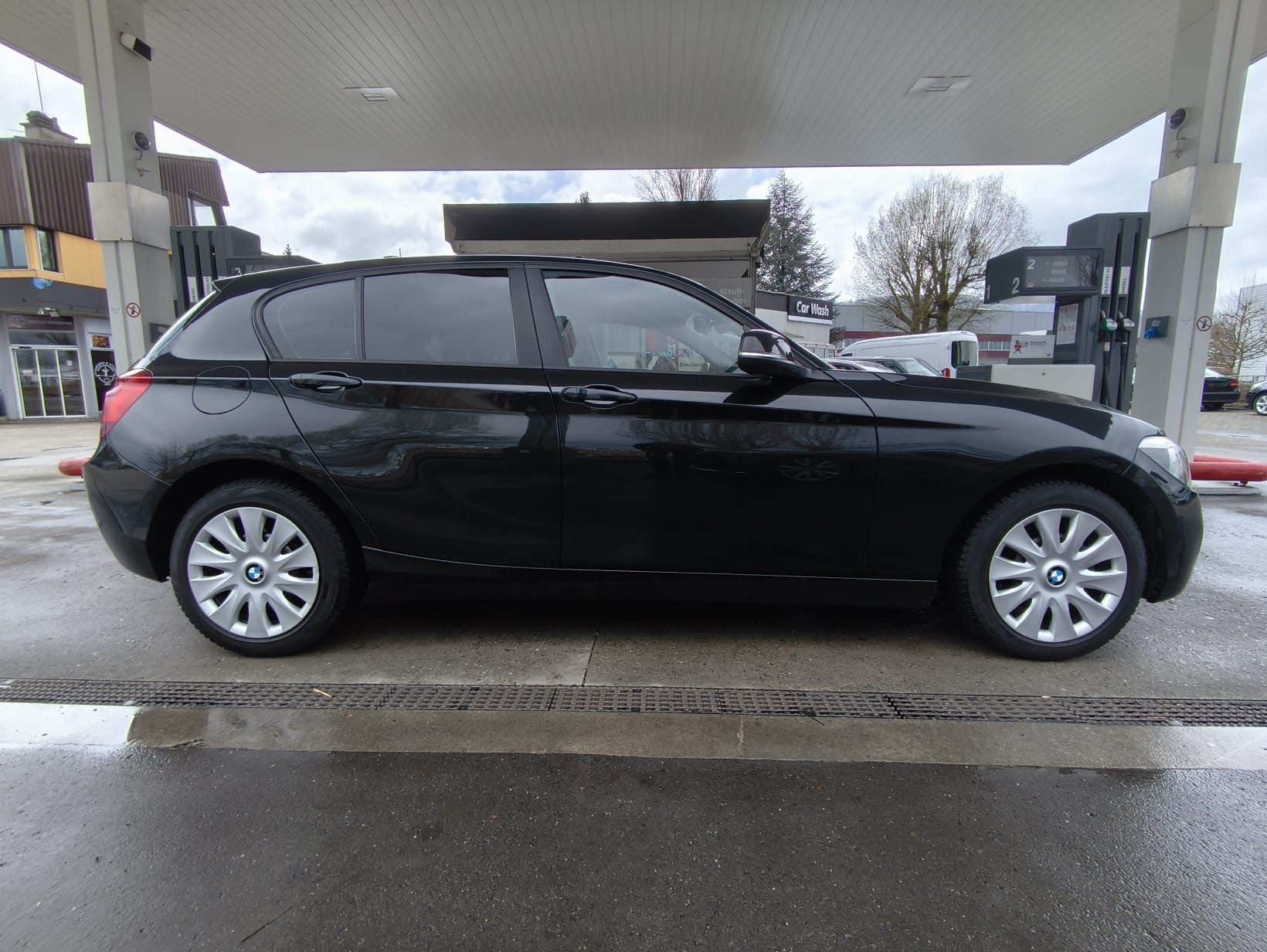 BMW 116i Sport Line Steptronic-image-5