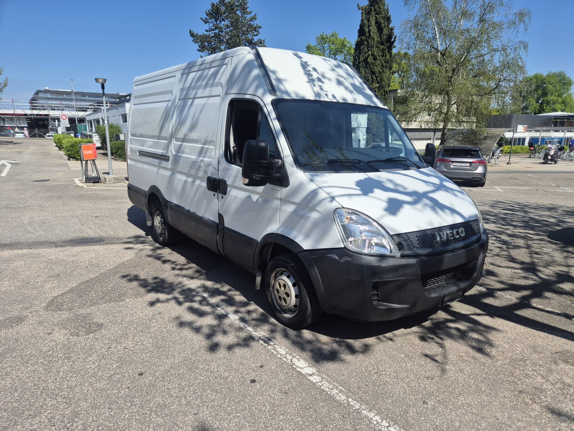 IVECO 35 C 13 V-showroom-element-2