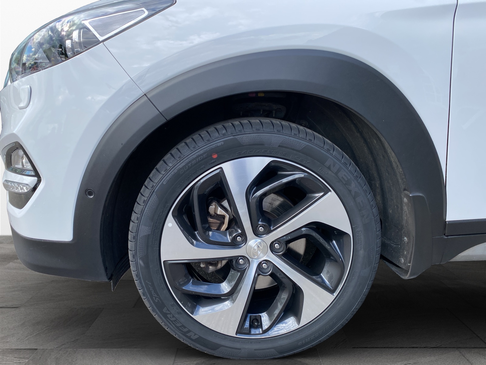 HYUNDAI Tucson 1.6 T-GDi Plena 4WD-image-8