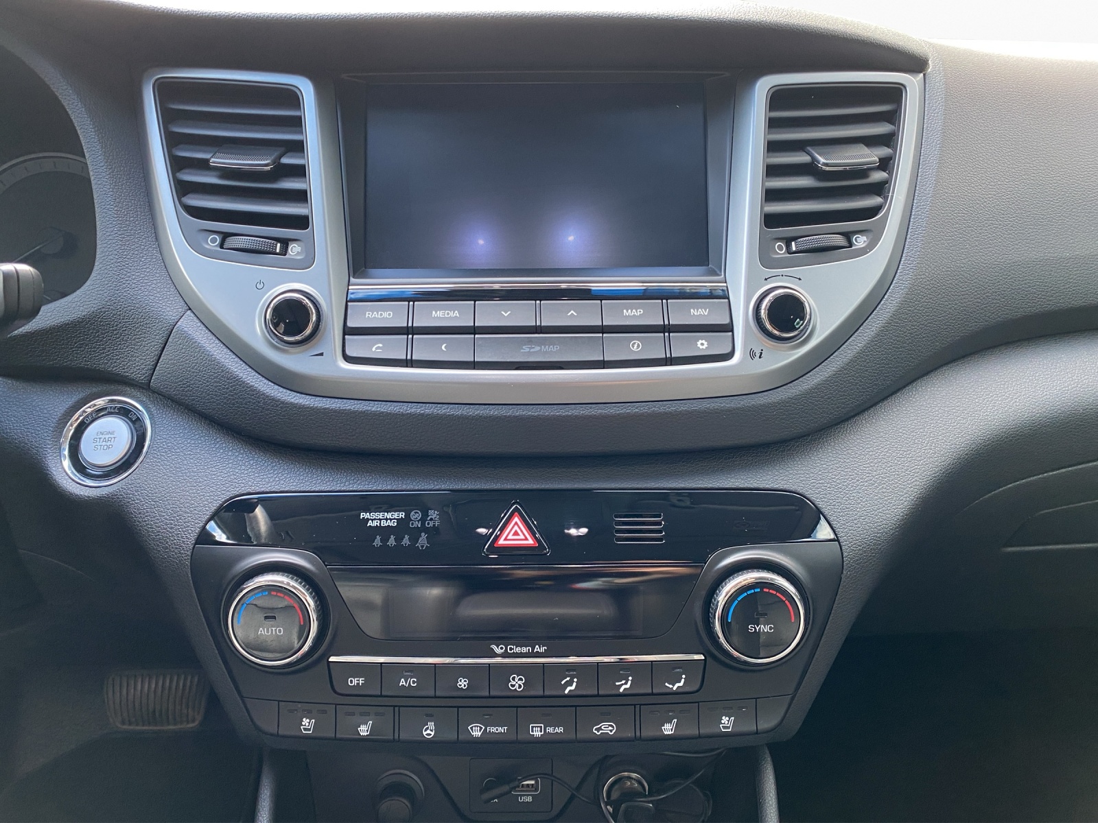 HYUNDAI Tucson 1.6 T-GDi Plena 4WD-image-14