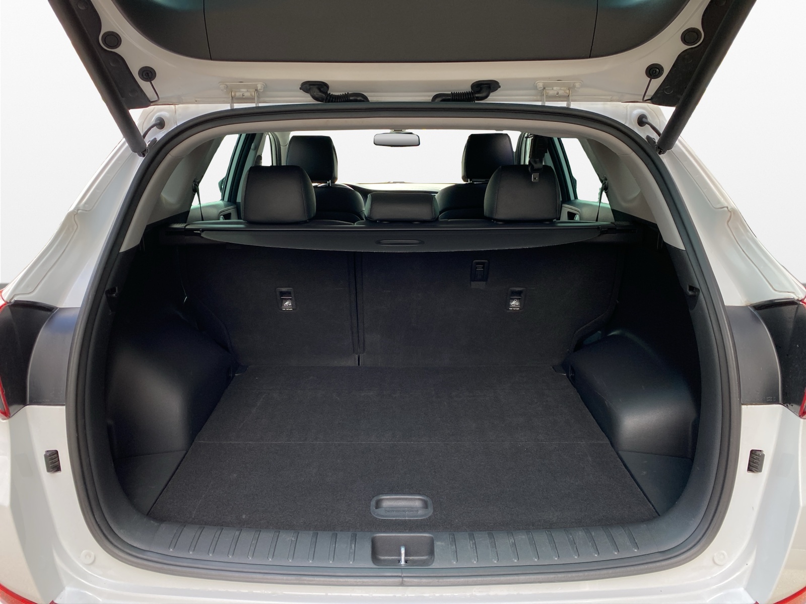 HYUNDAI Tucson 1.6 T-GDi Plena 4WD-image-15
