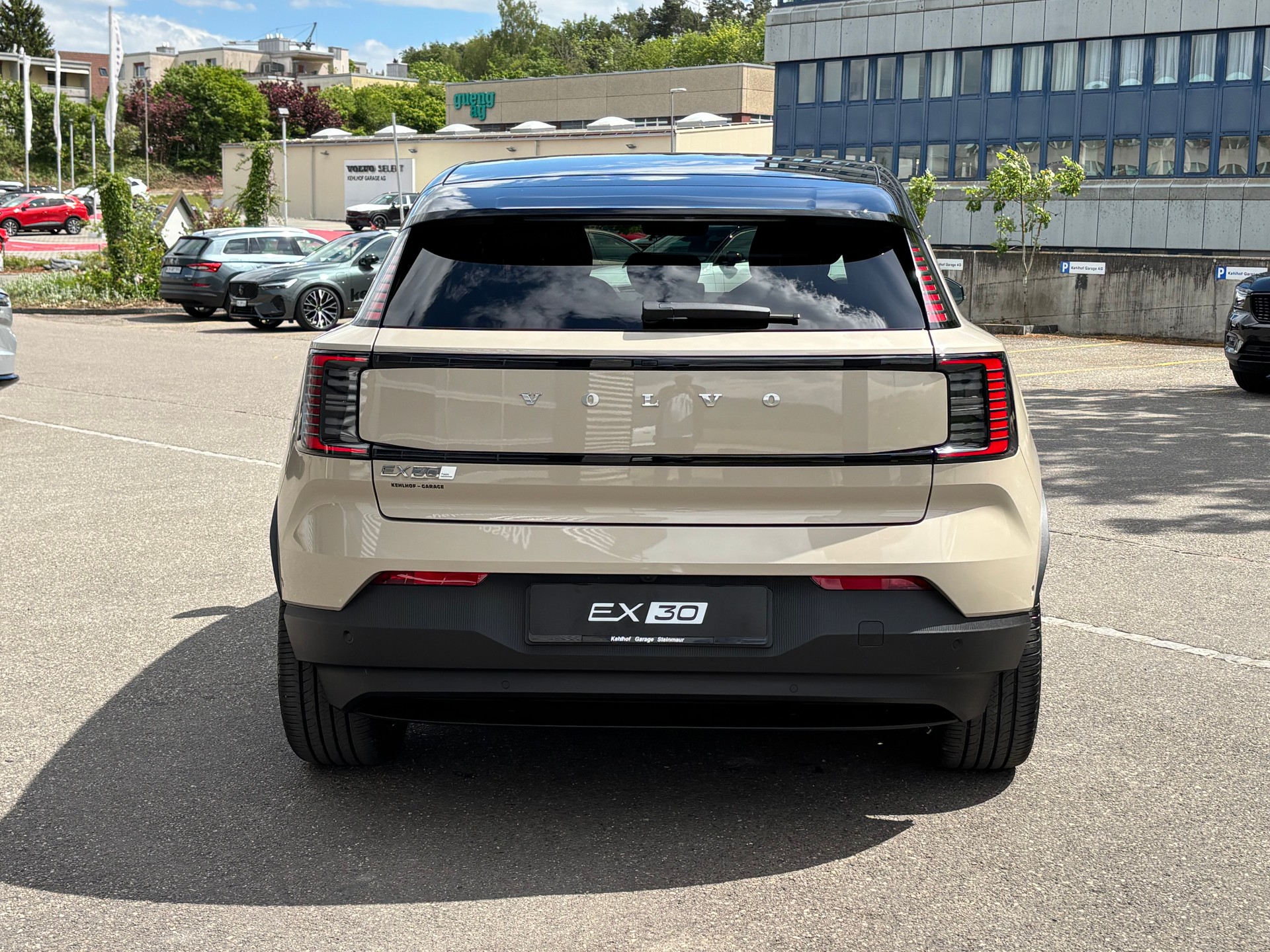 VOLVO EX30 P8 Ultra AWD-image-8