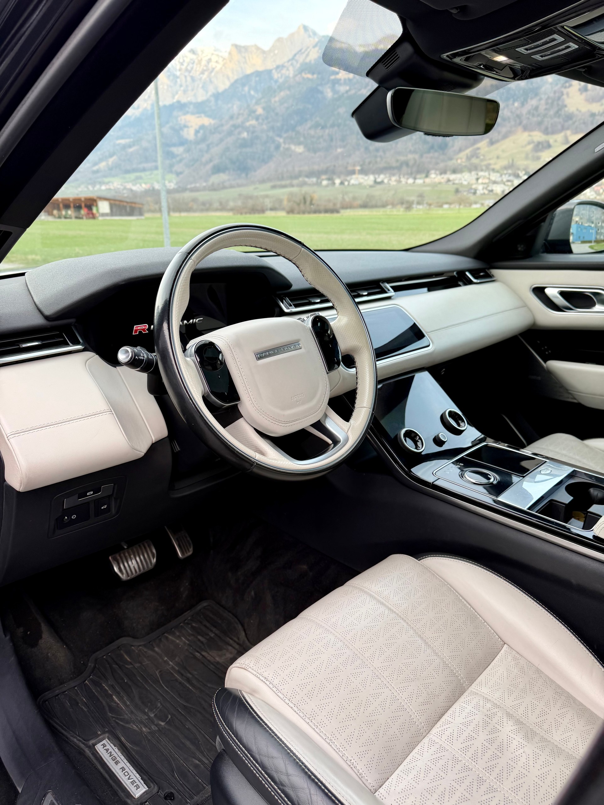 LAND ROVER Range Rover Velar R-Dynamic P 300 SE Automatic-image-10