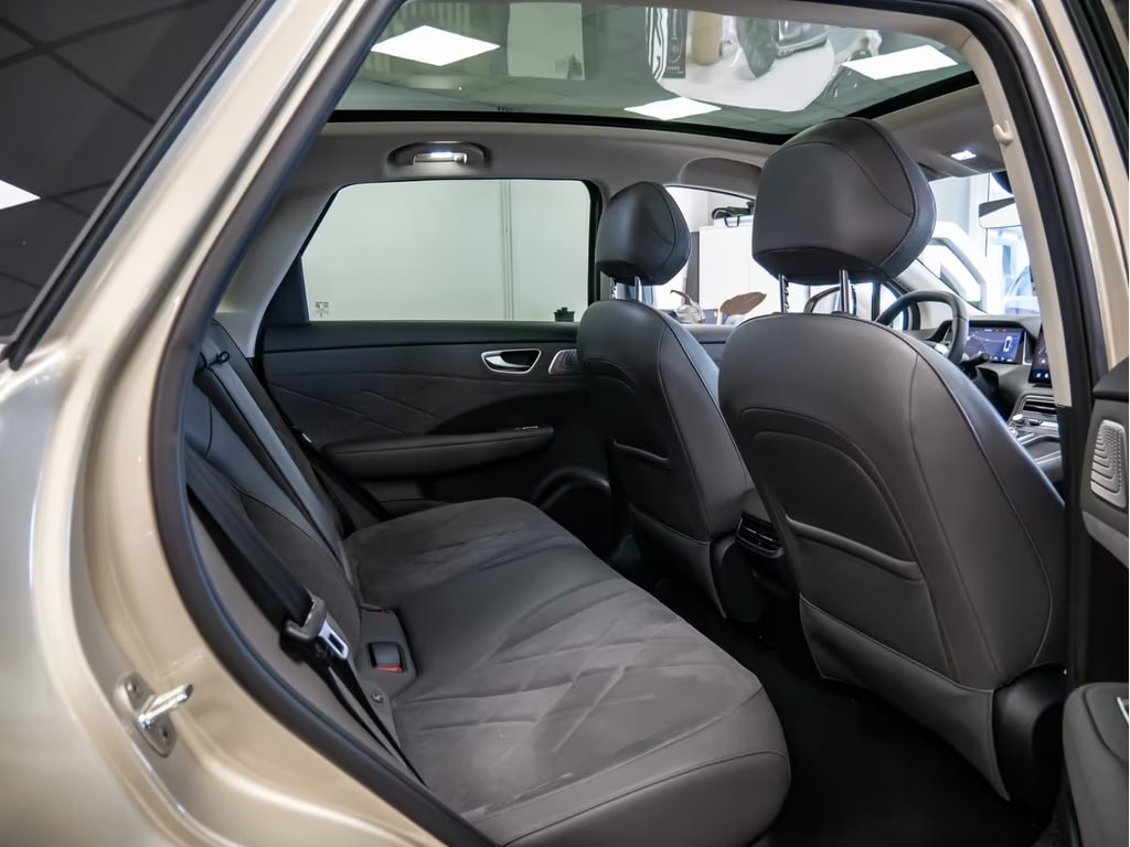 MG S6 EV "Luxury" AWD-image-18