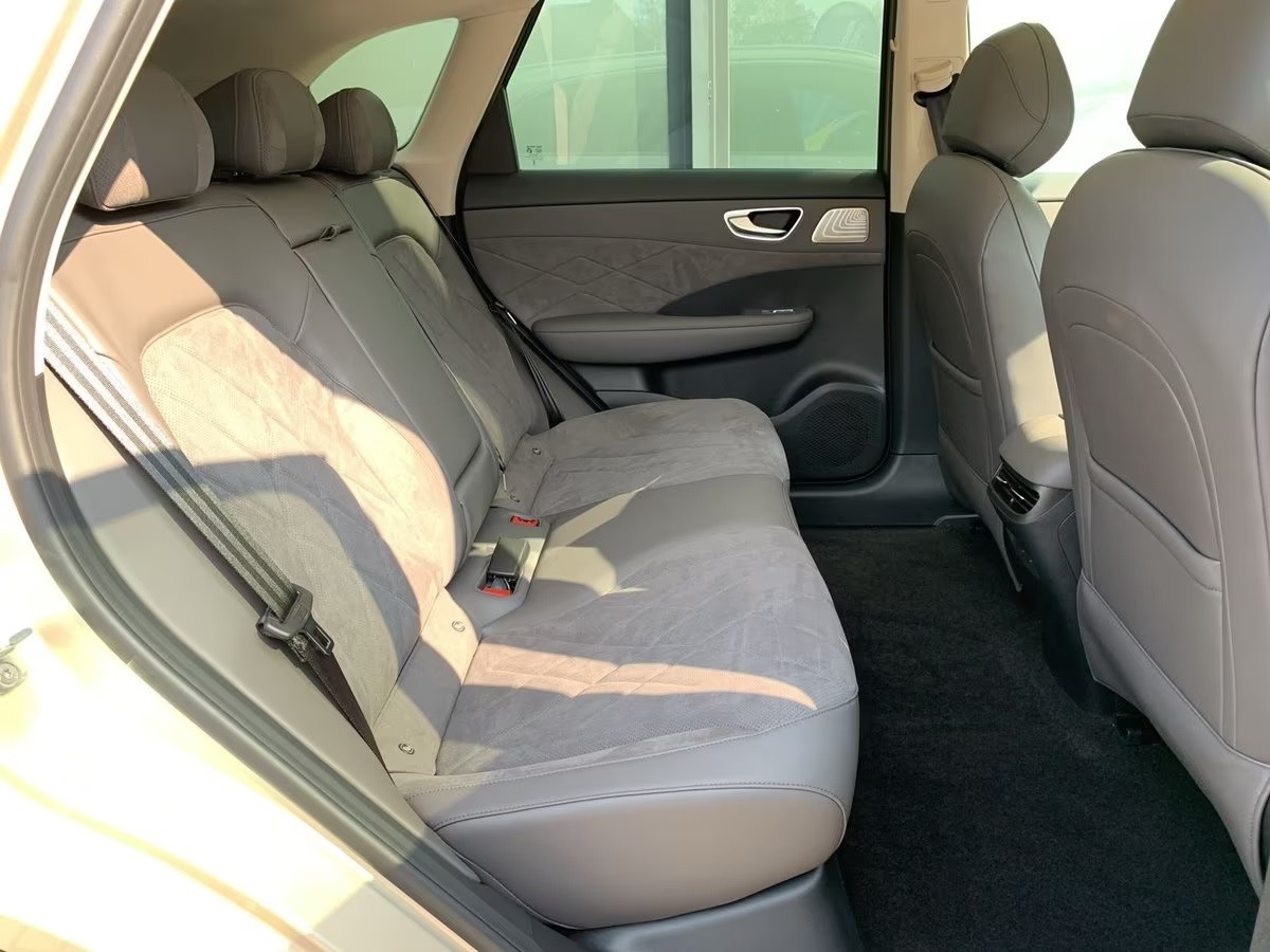 MG S6 EV "Luxury" AWD-image-5