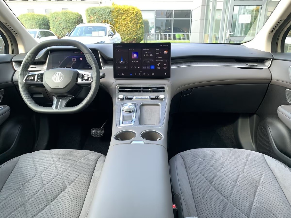 MG S6 EV "Luxury" AWD-showroom-element-2