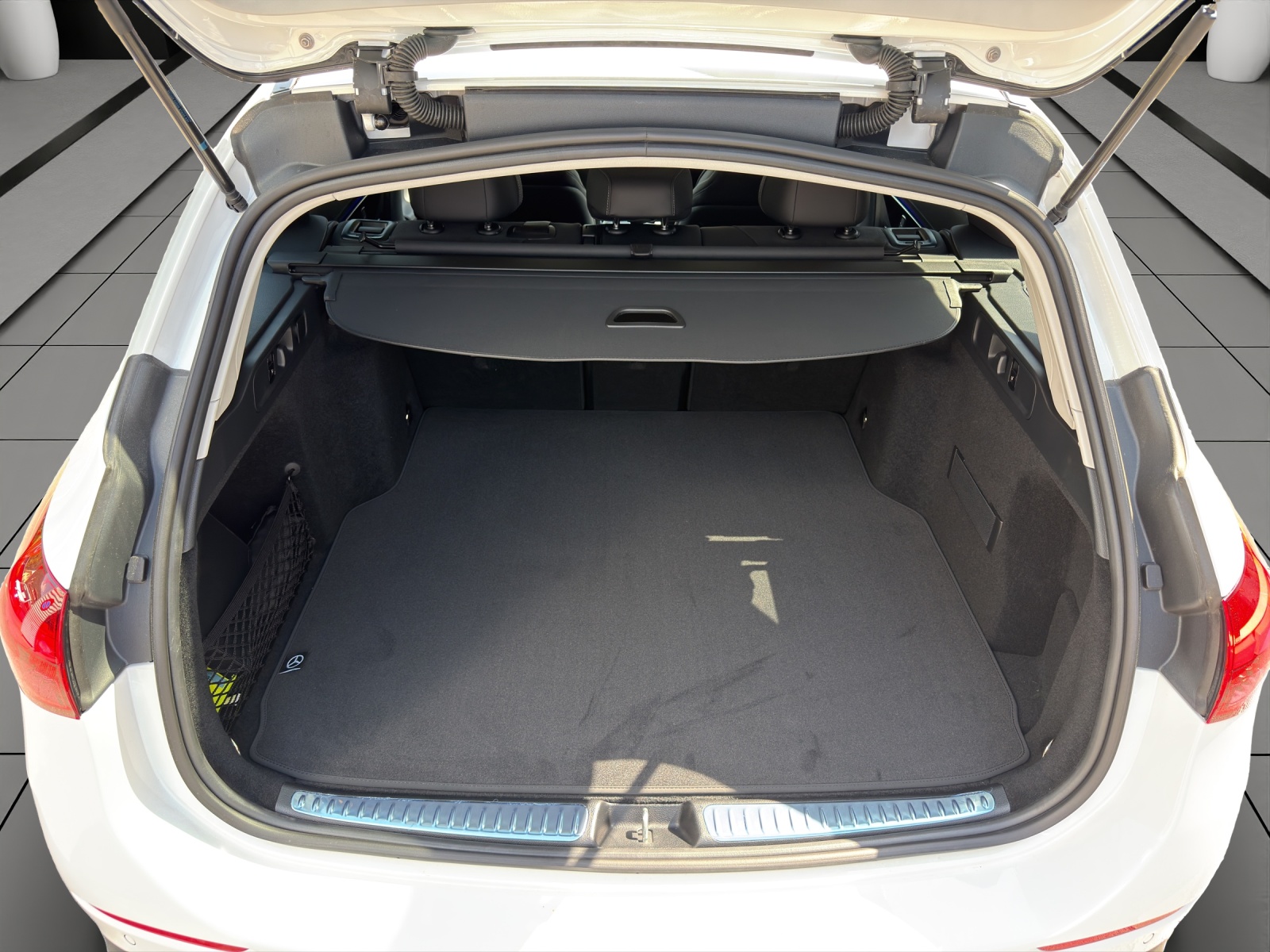 MERCEDES-BENZ C 220 d T 4 Matic Swiss Star-image-10