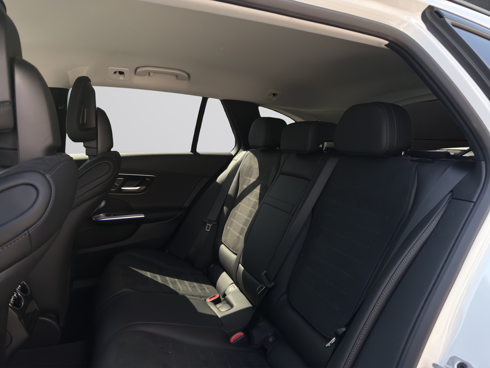 MERCEDES-BENZ C 220 d T 4 Matic Swiss Star-image-8