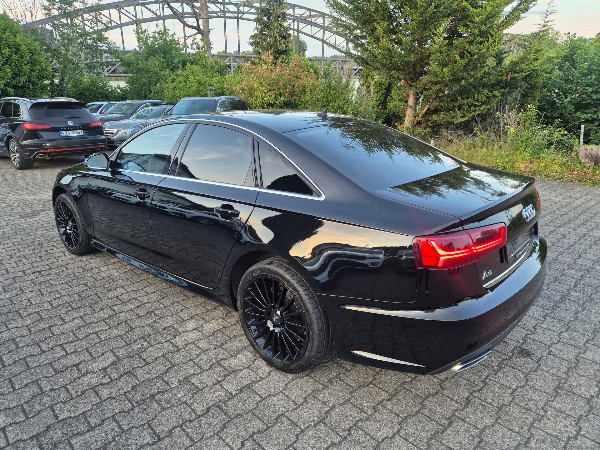 AUDI A6 Limousine 2.0 TDI S-tronic-image-2