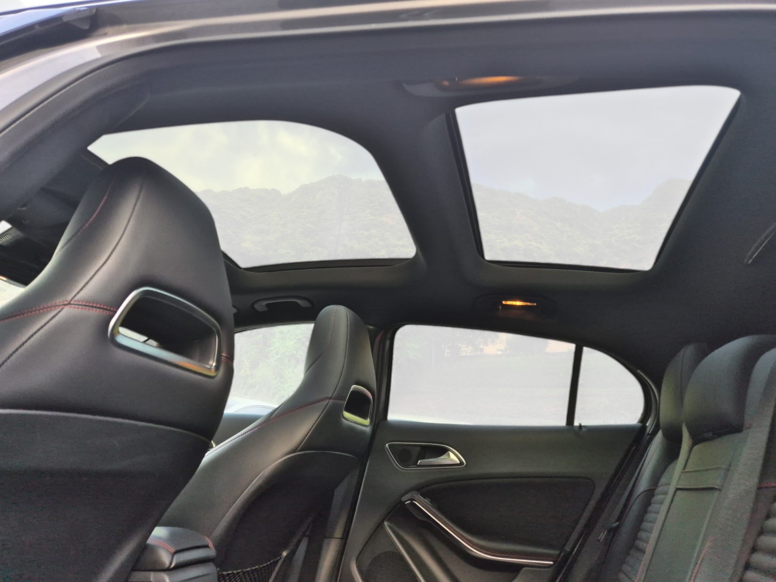 MERCEDES-BENZ GLA 200 CDI AMG Line 4Matic 7G-DCT-image-12
