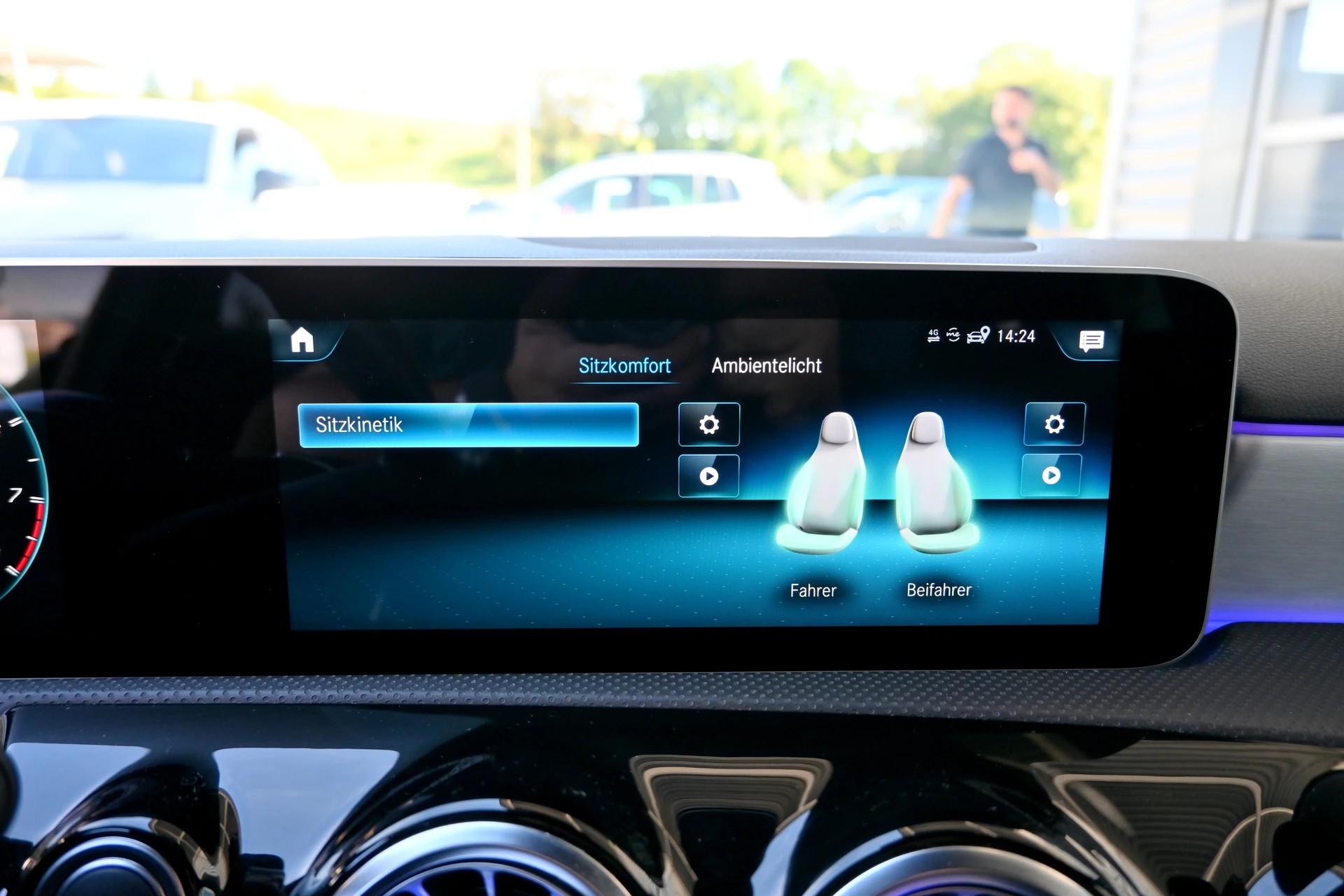 MERCEDES-BENZ A 45 S AMG 4Matic+ Speedshift 422PS (CH Auto)-image-27