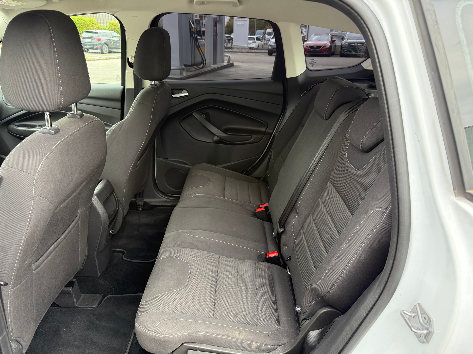 FORD Kuga 2.0 TDCi Carving 4WD-image-9