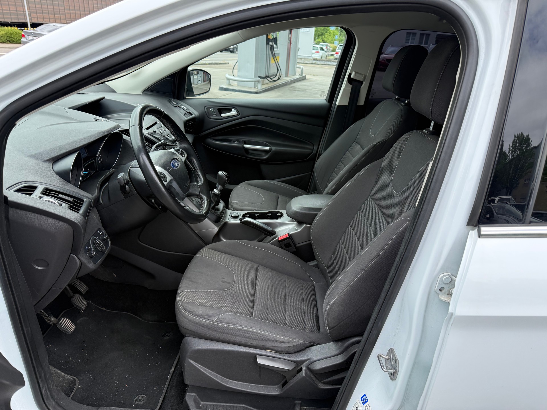 FORD Kuga 2.0 TDCi Carving 4WD-image-7