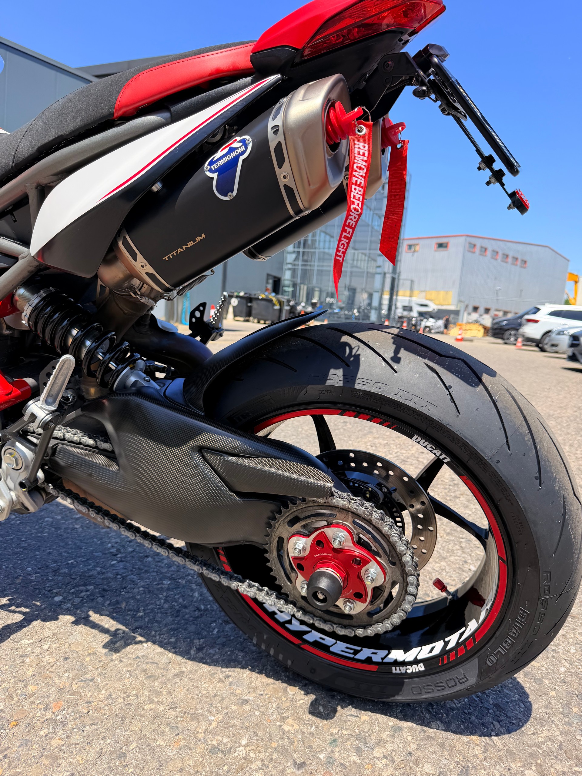 DUCATI Hypermotard 950 full équipée-image-7