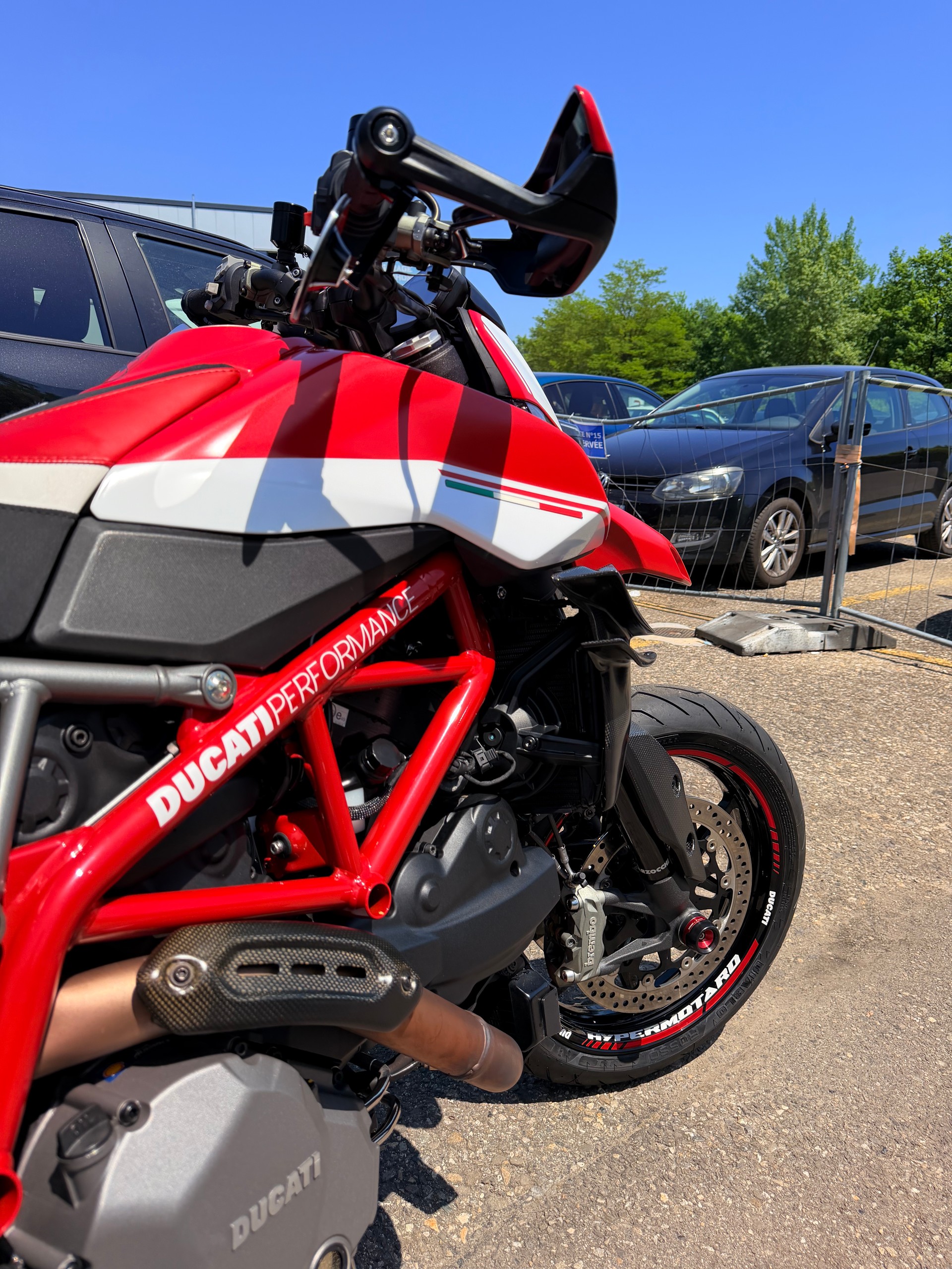 DUCATI Hypermotard 950 full équipée-image-11