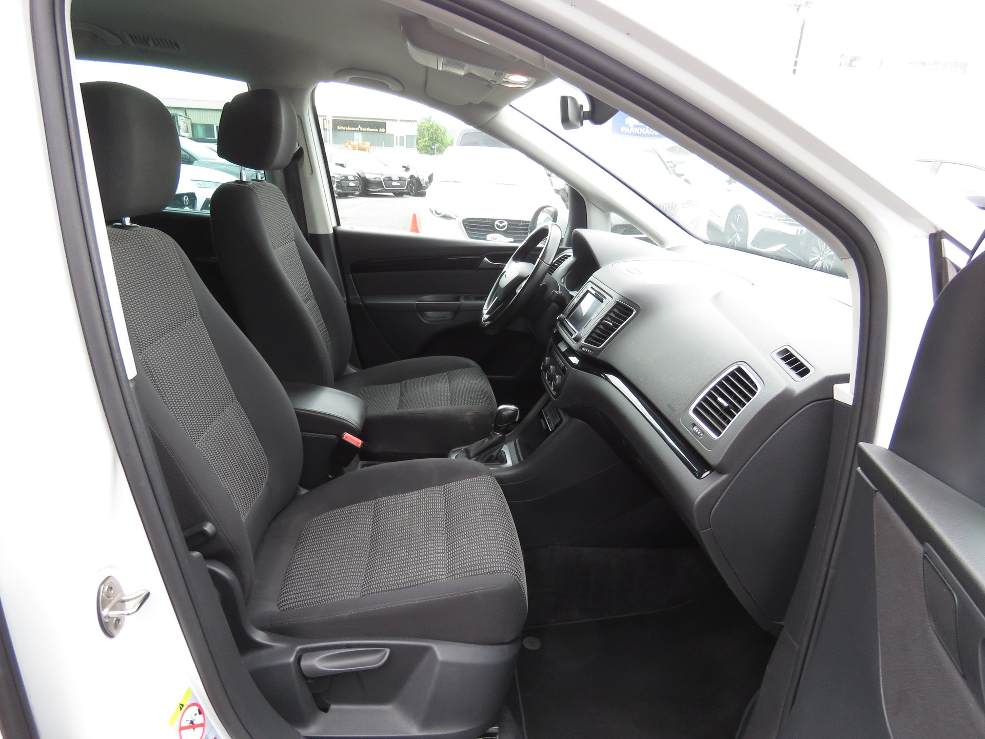 SEAT Alhambra 2.0 TDI Style DSG (7-Plätzer, Automat)-image-11