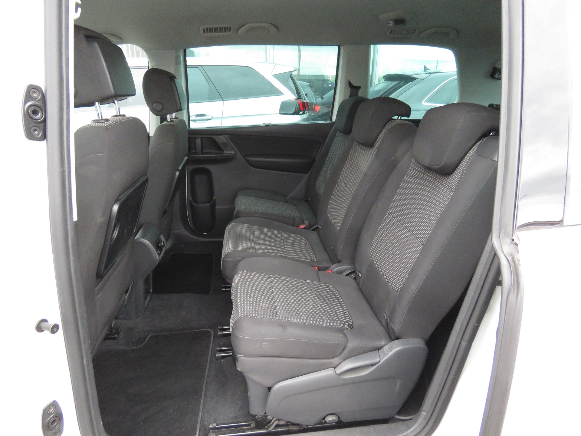 SEAT Alhambra 2.0 TDI Style DSG (7-Plätzer, Automat)-image-8