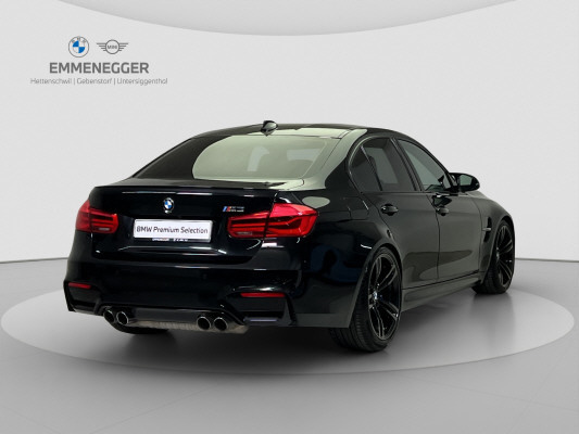BMW M3-showroom-element-3