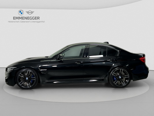 BMW M3-showroom-element-1