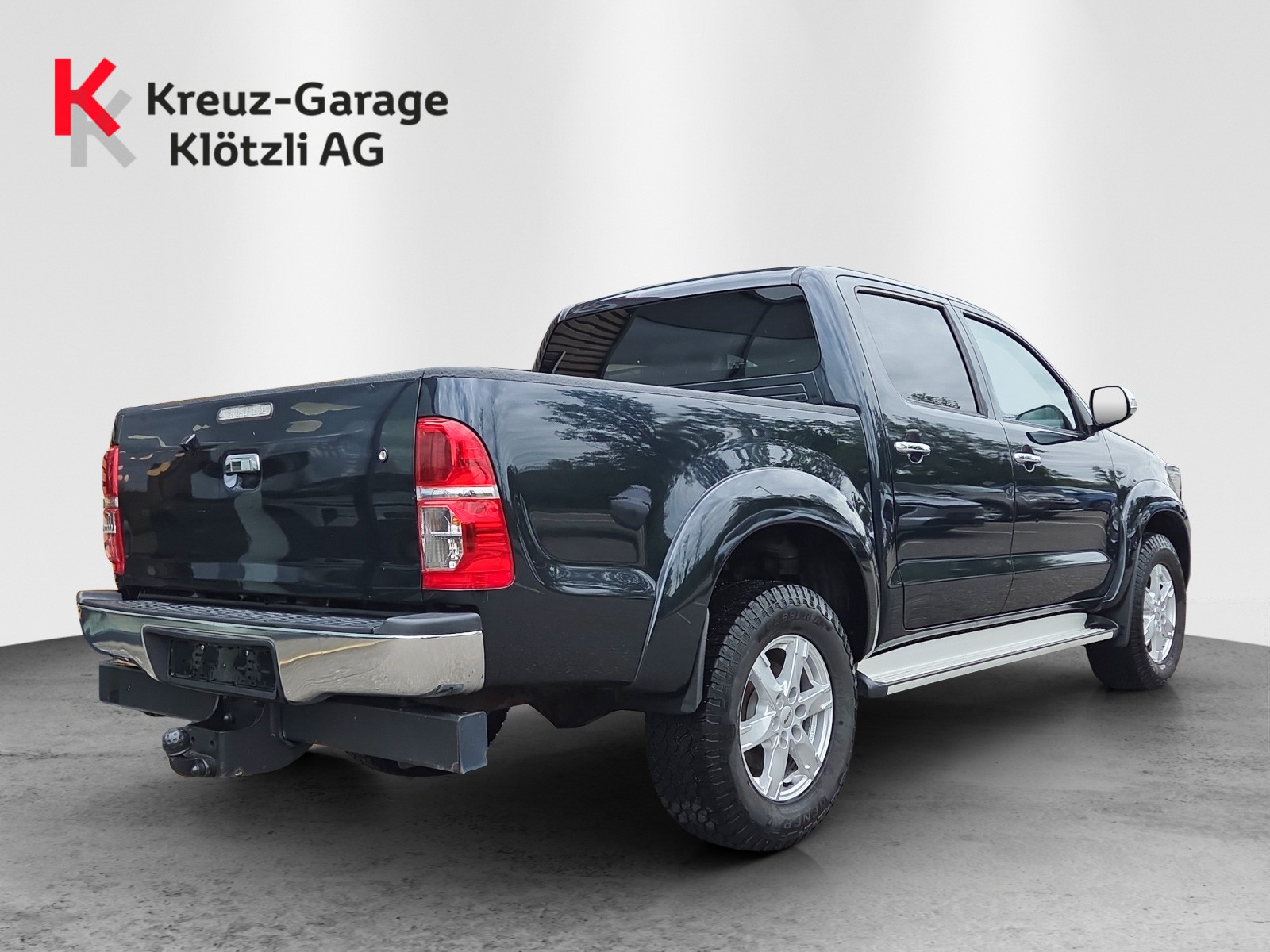 TOYOTA Hilux 3.0 DoubleCab LineaSol-image-2