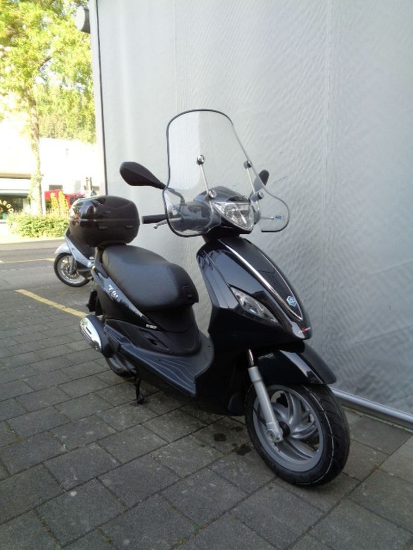 PIAGGIO FLY 125 I.E. 3V-image-2