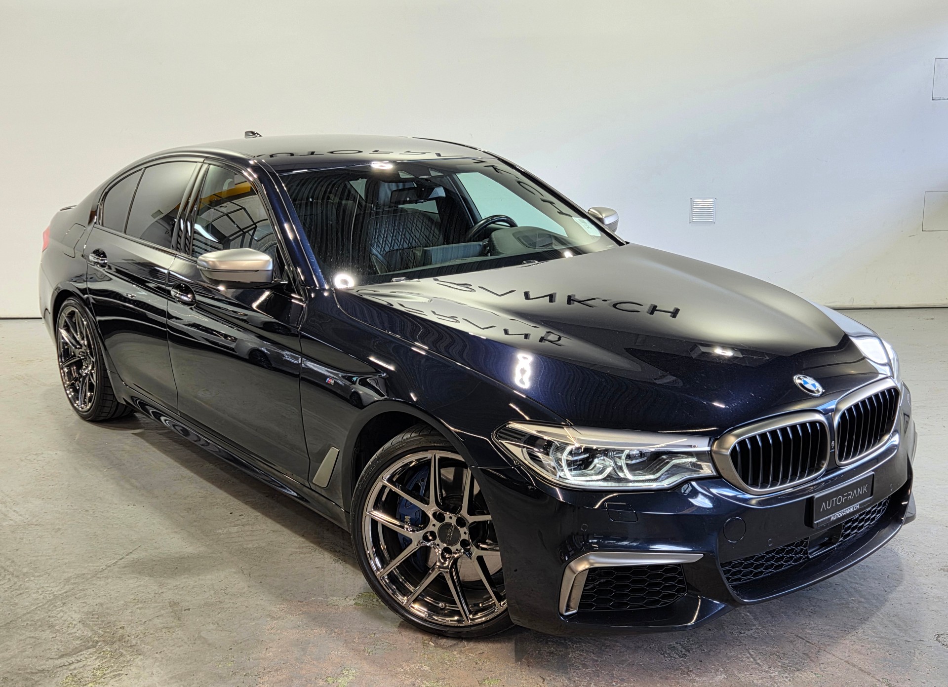 BMW M550d xDrive-image-20