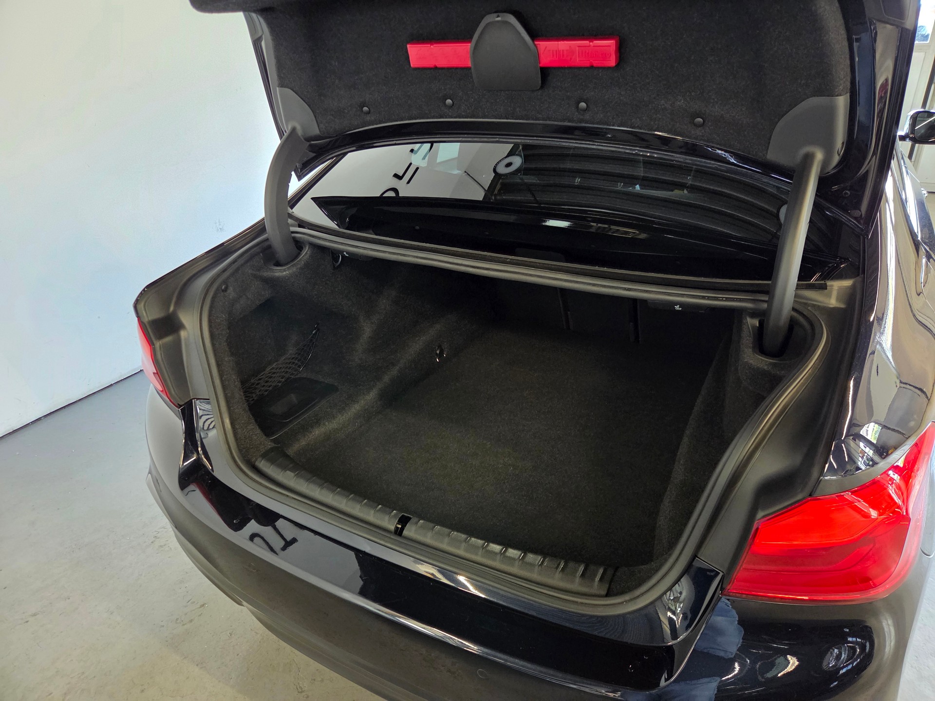 BMW M550d xDrive-image-26